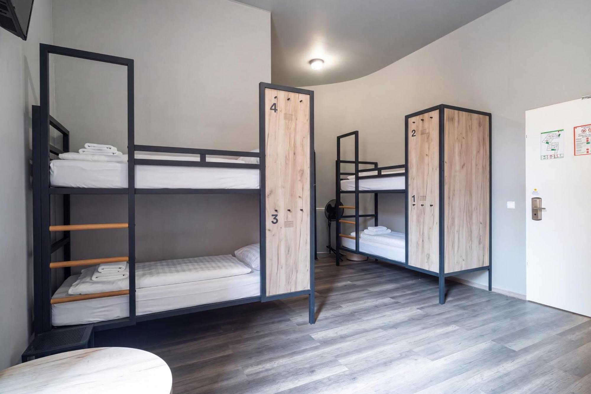 Bed 4-Bed Dormitory Room