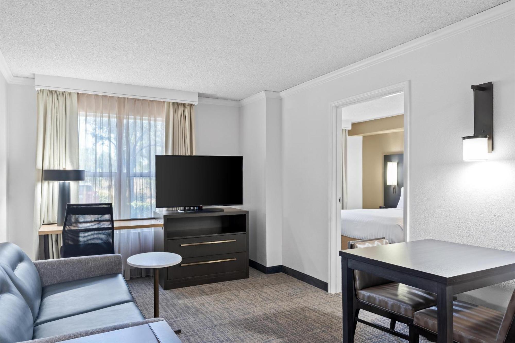 One Bedroom Suite Queen Hearing Accessible