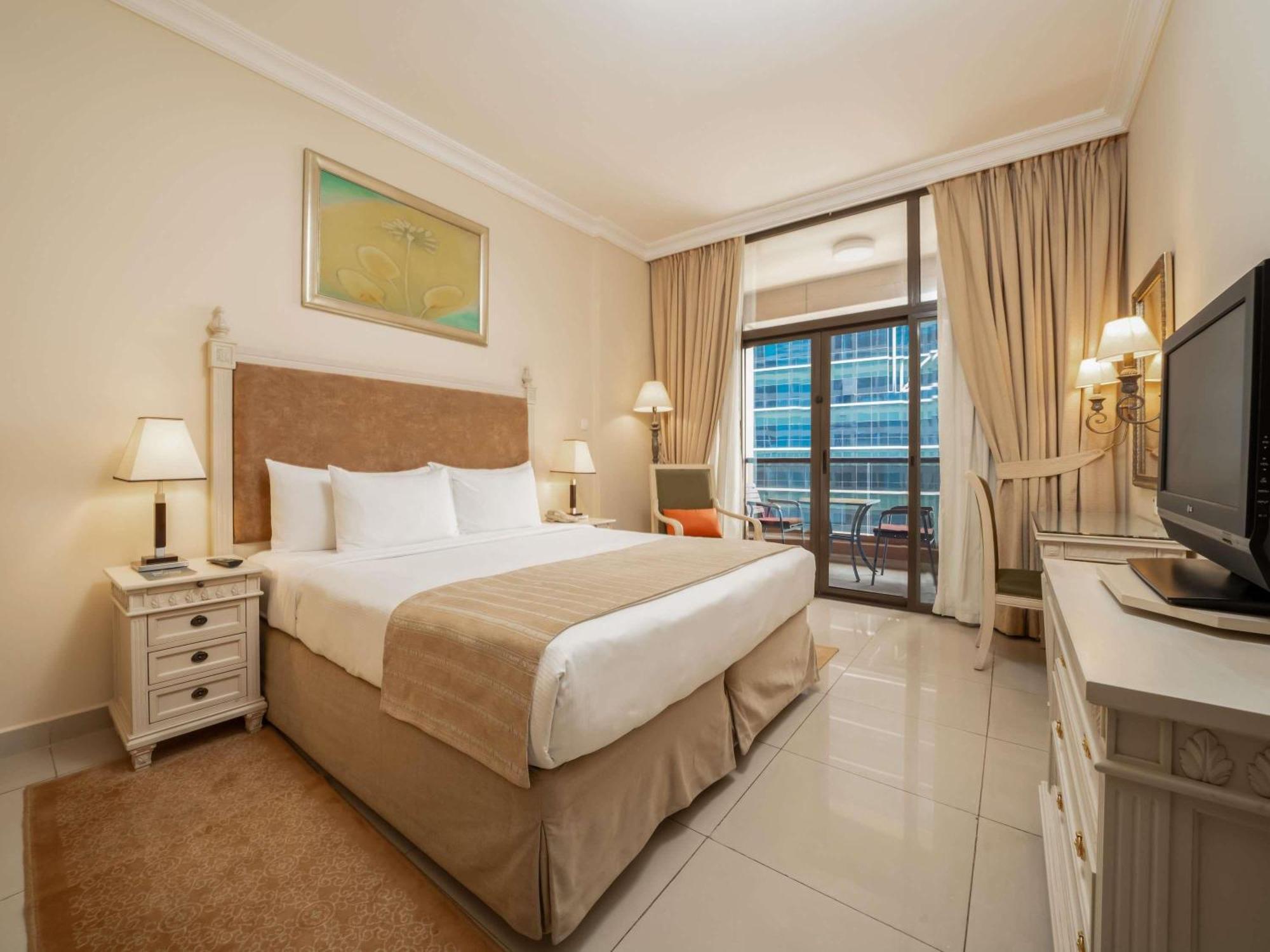 One-Bedroom Apartment City View King OR Twin Next to Metro Station