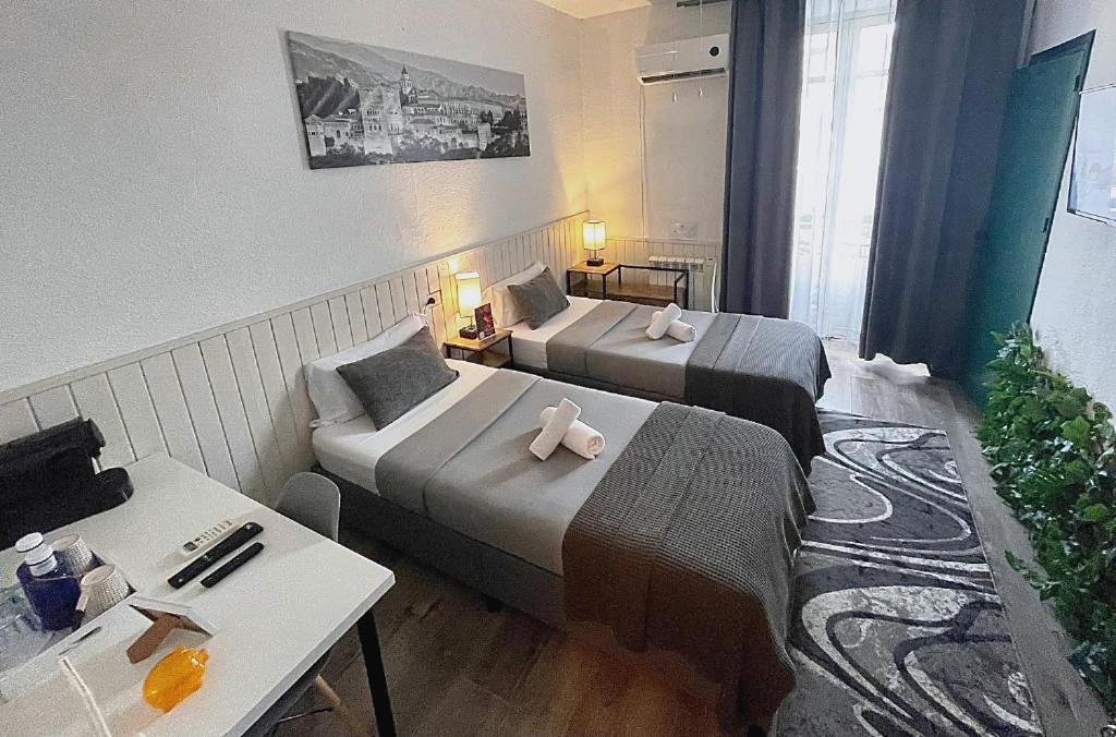 Double Room Private Bathroom