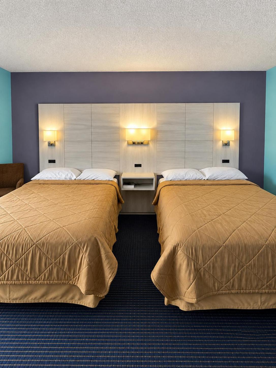 Deluxe Queen Room
