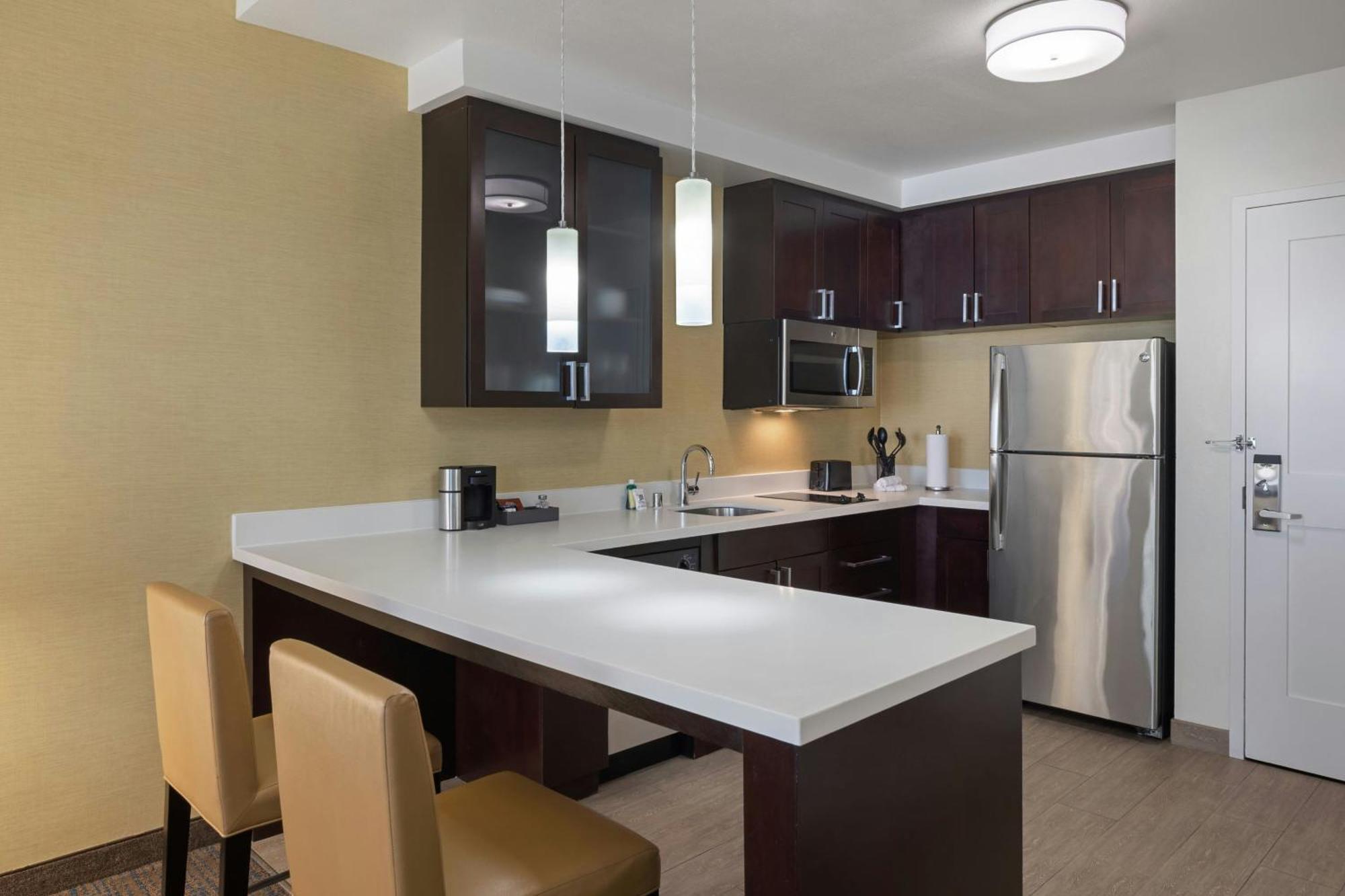 One-Bedroom King Suite