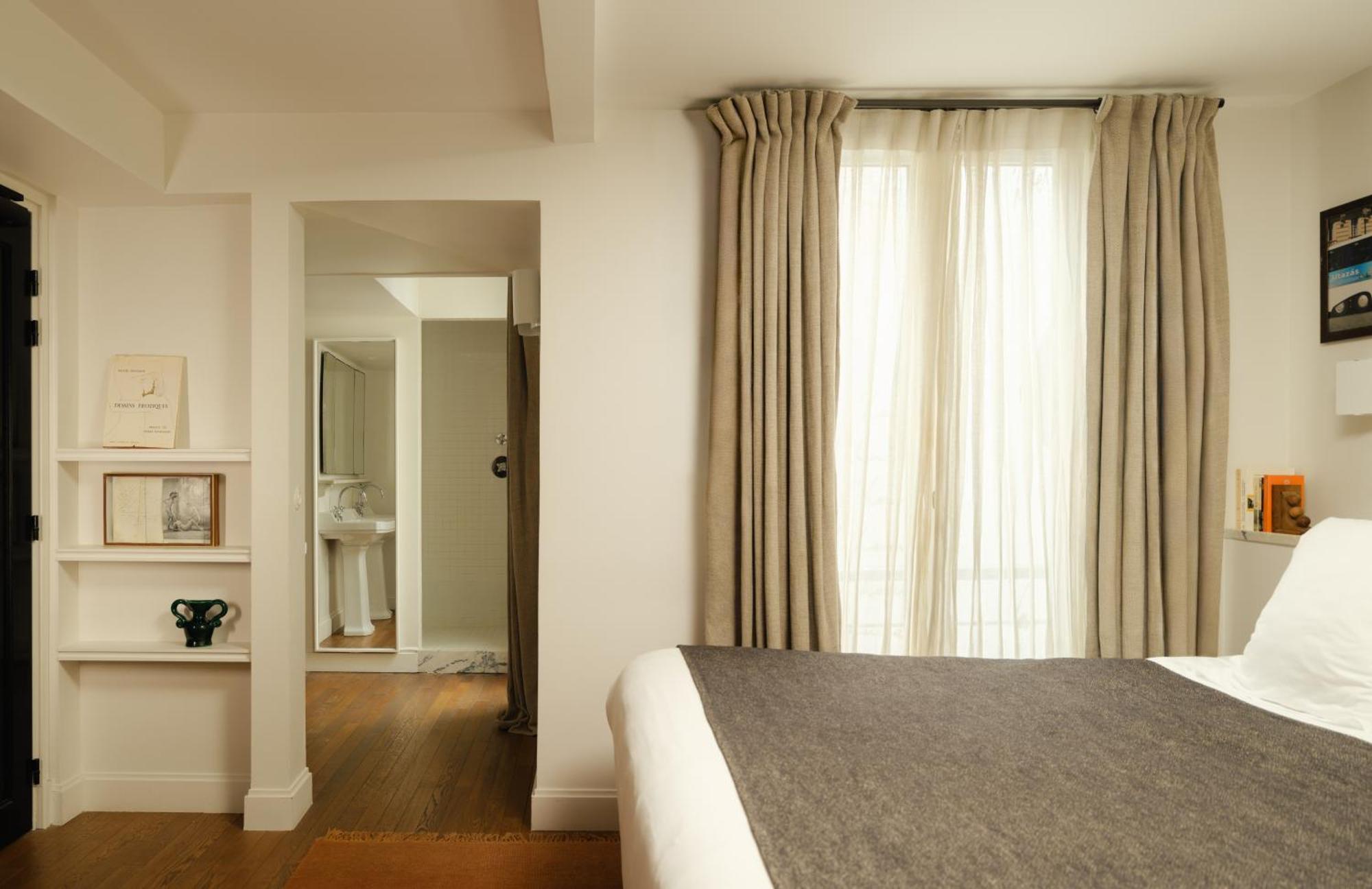 Privilege Room "Pigalle 21"