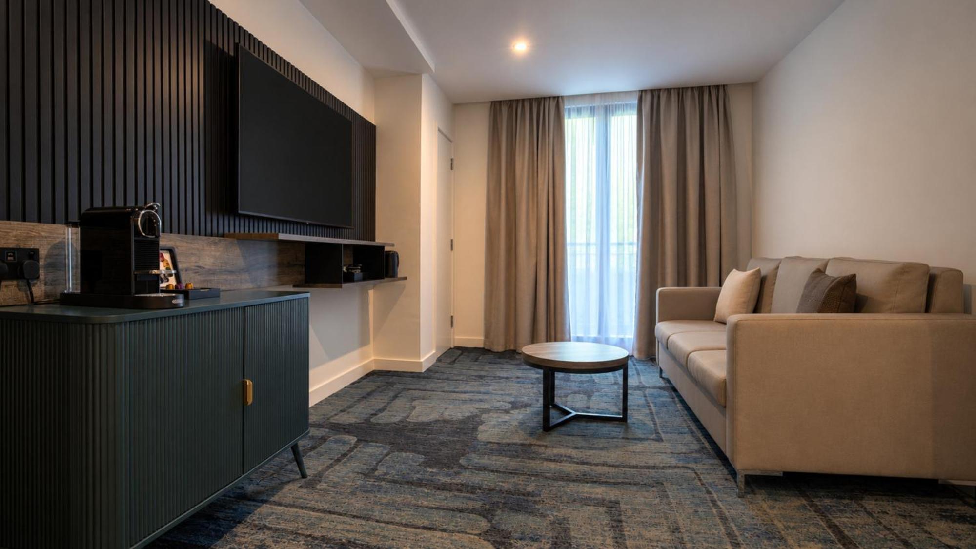 Premium King Room