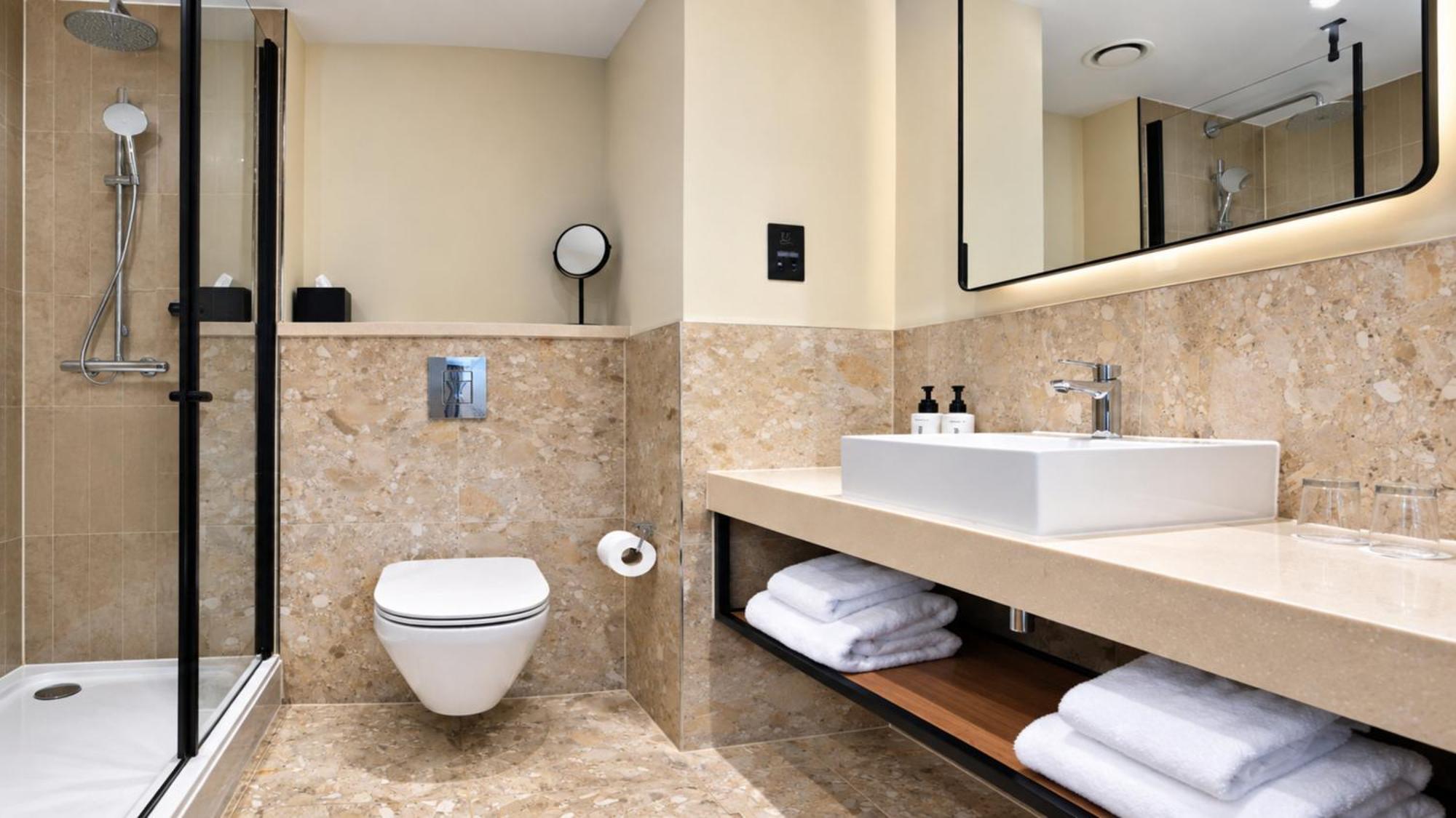 Premium King Room