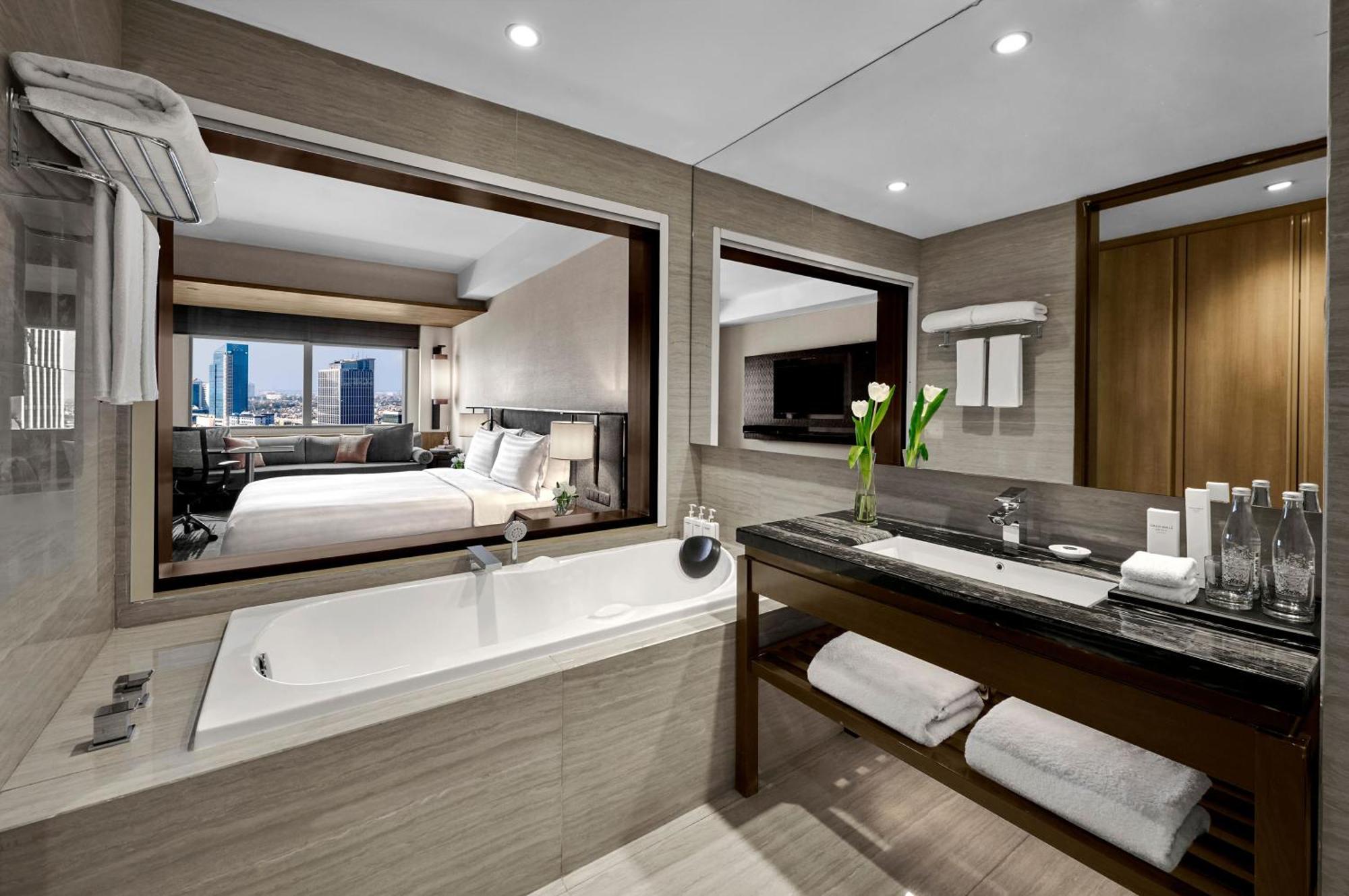 Junior Suite Executive Lounge