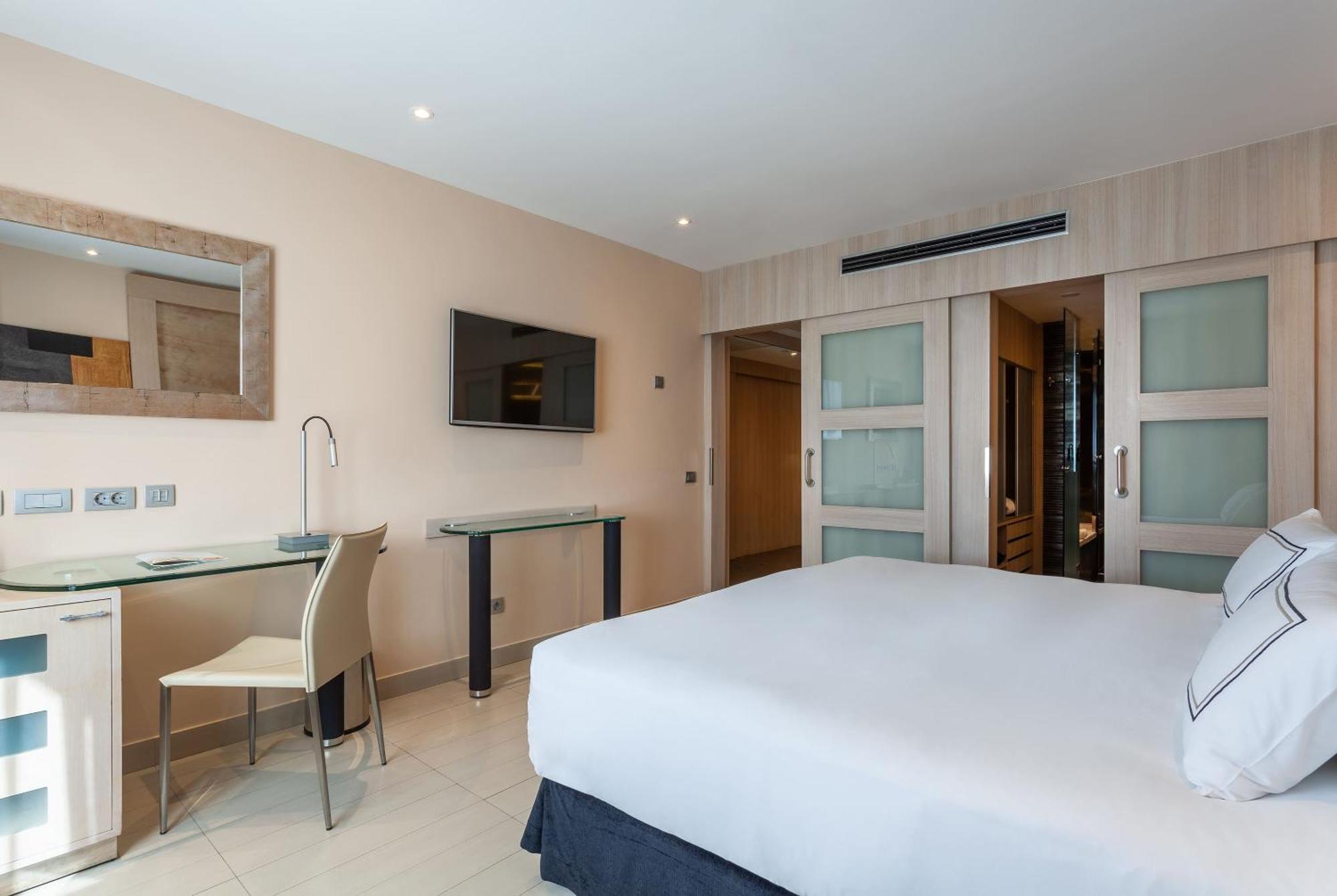 Melia Room Views Double Bed