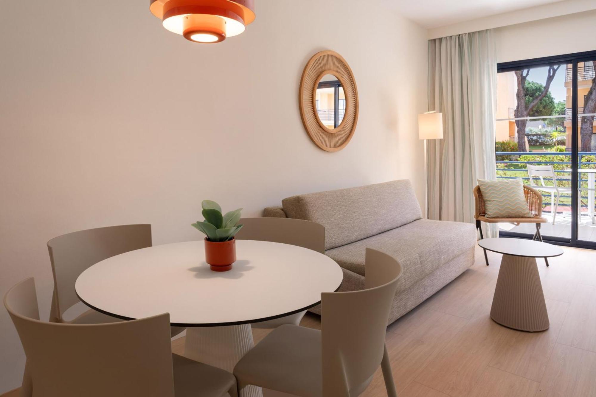 Sol Suite Kitchen