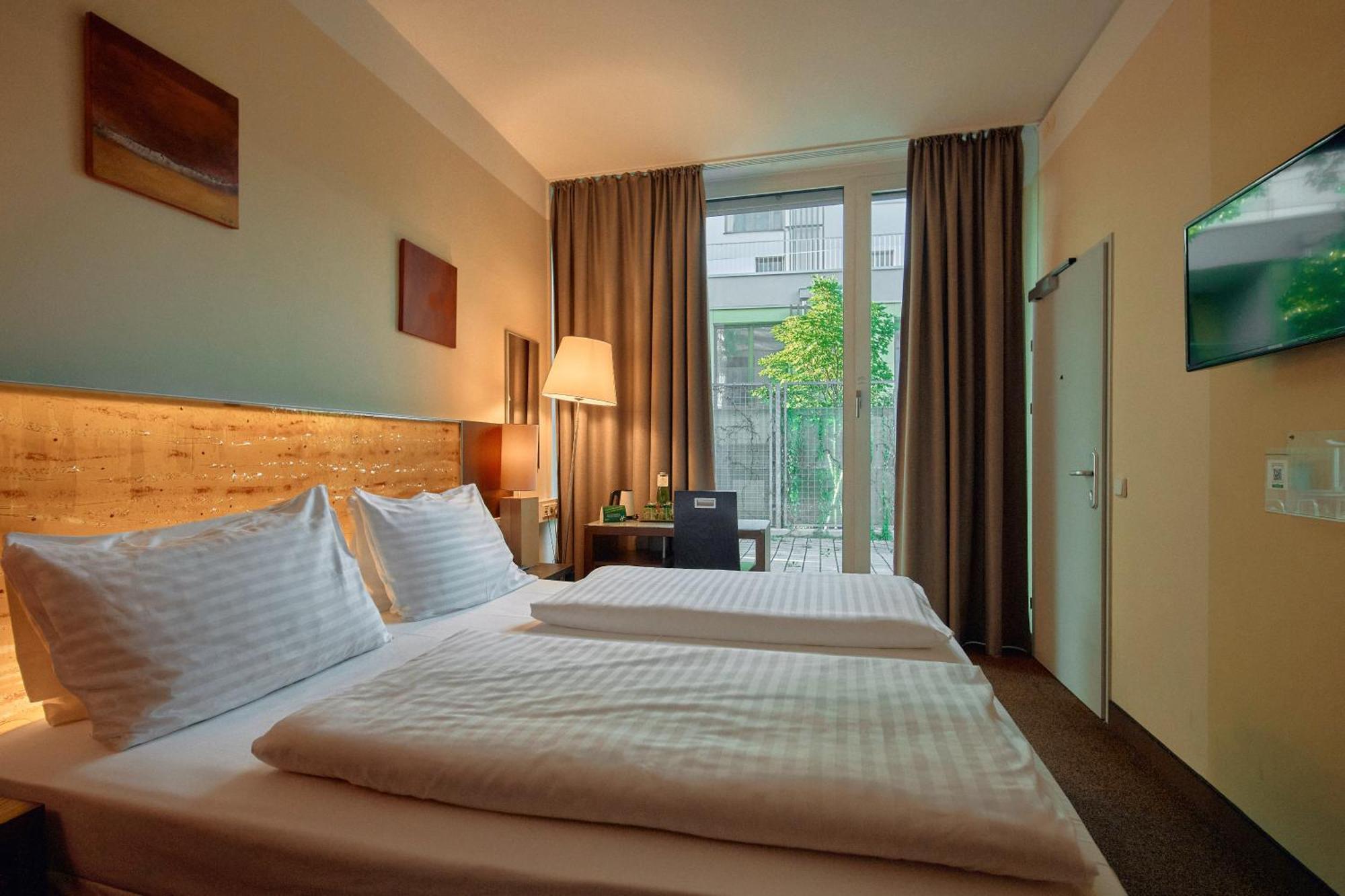Standard King Room