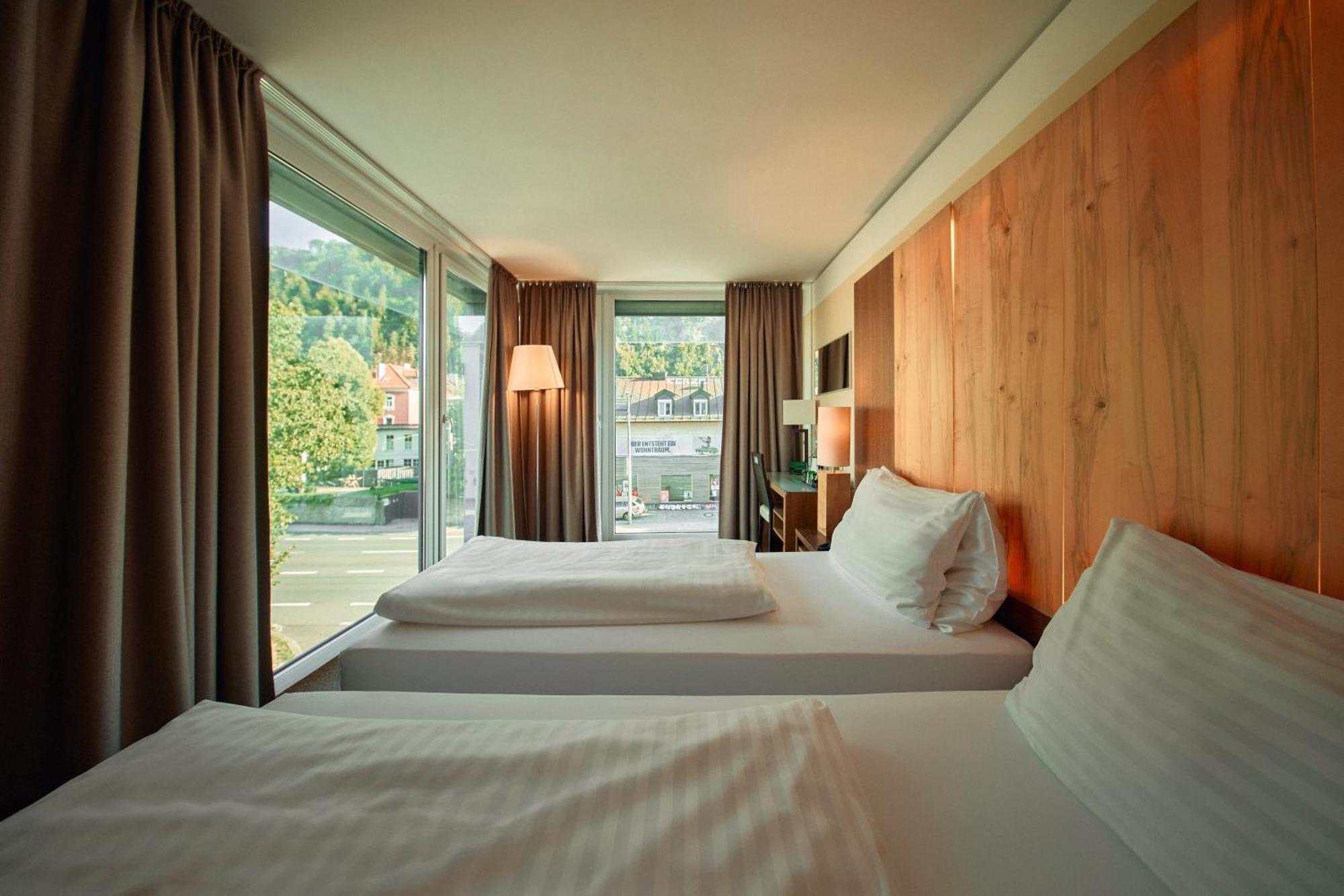 Premium Twin Room