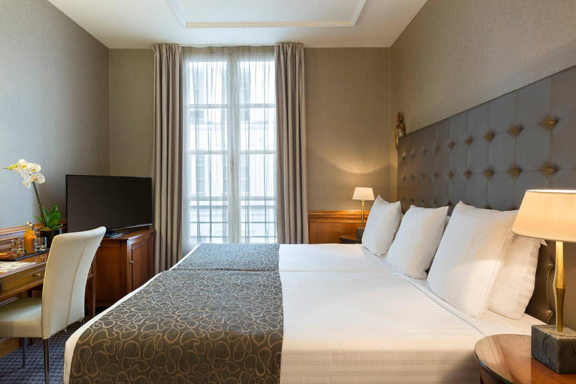 Melia Twin Room
