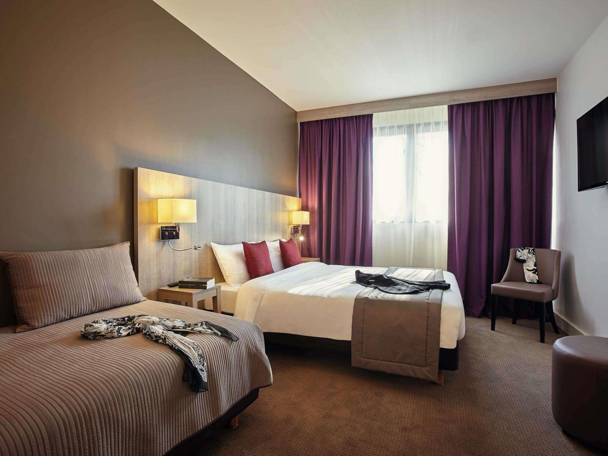 Classic Room One Double Bed One Single Bed