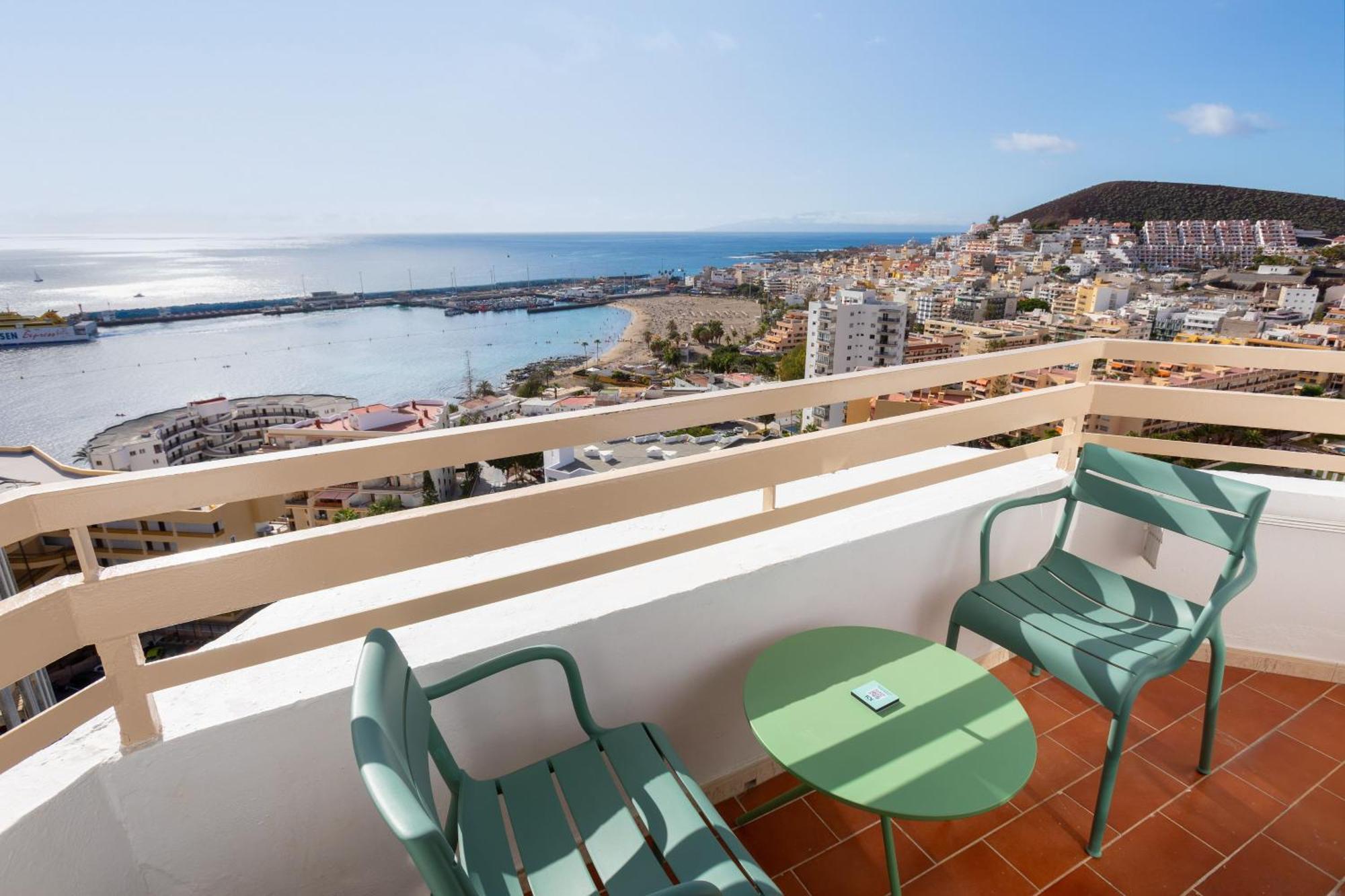 Xtra Sol Superior Room Front Ocean View