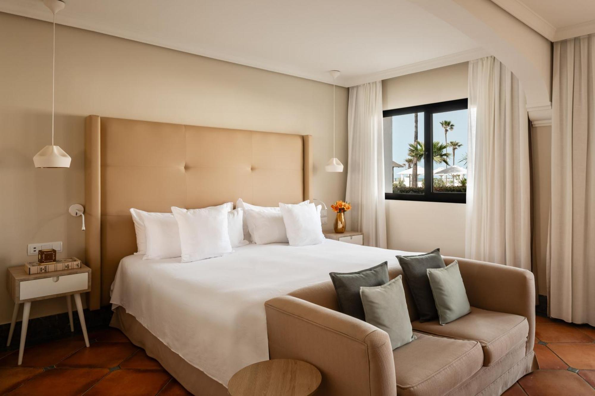 Premium Room Pool Access Private Garden