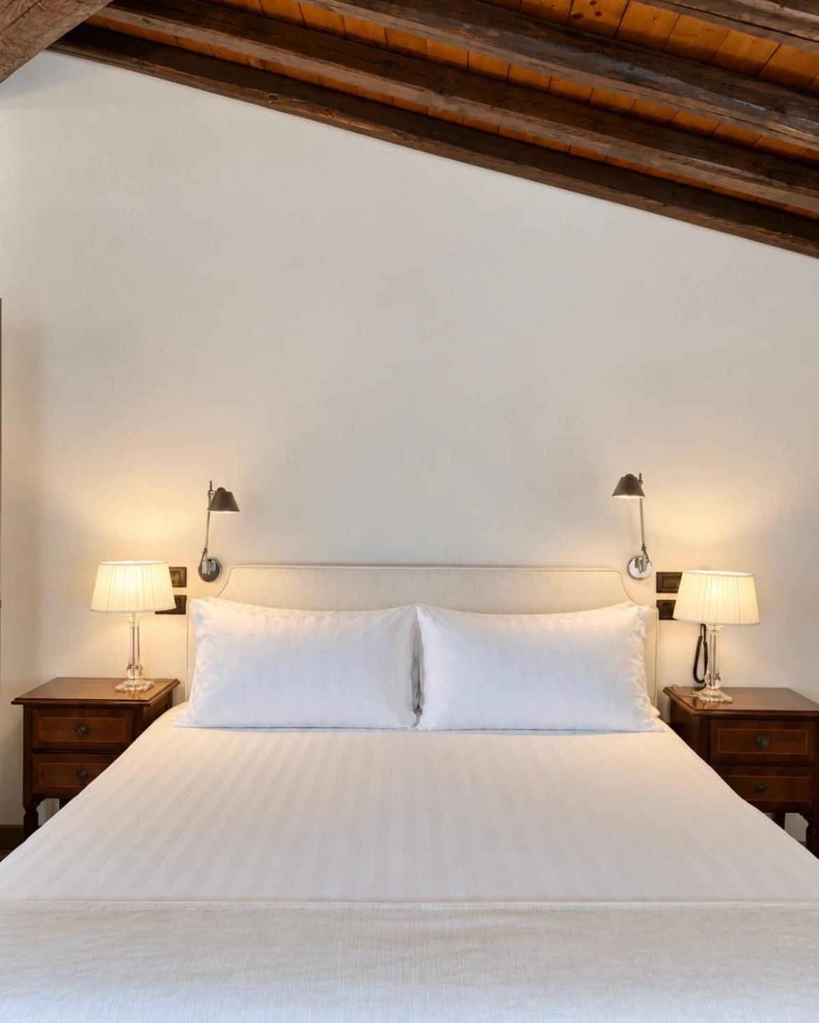 Double Room Lake View