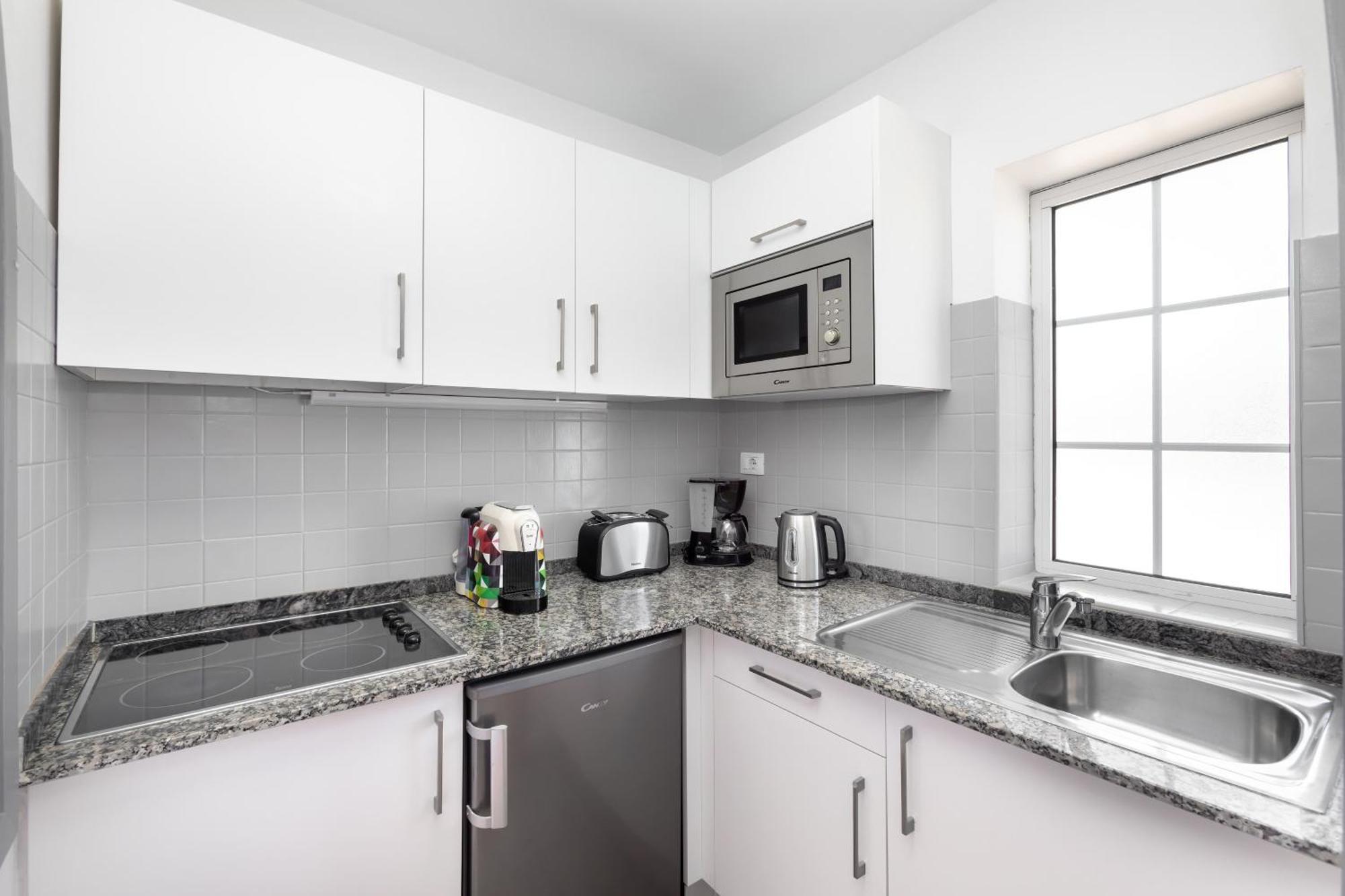 1 Bedroom Apartment