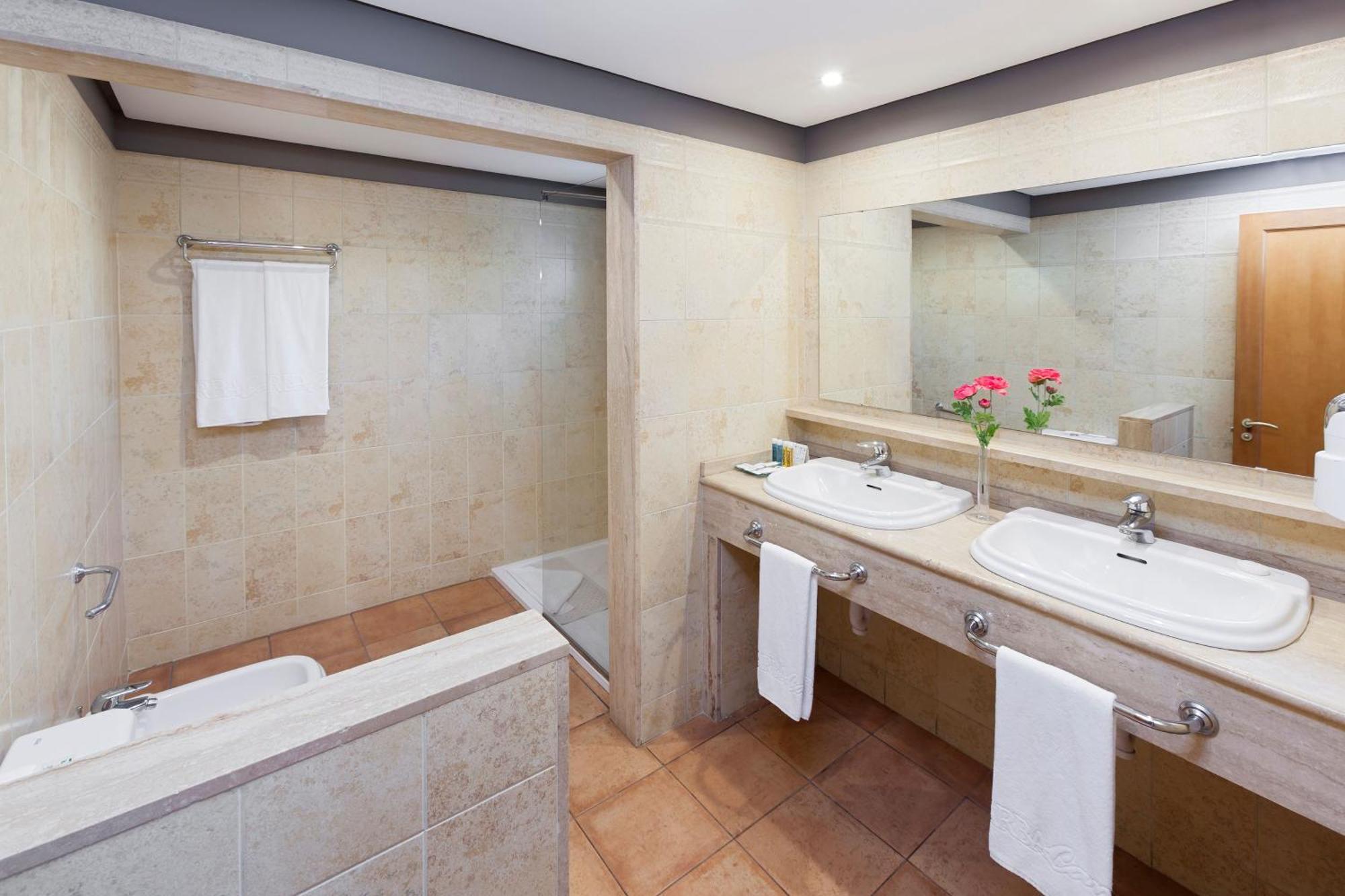 One-Bedroom Bungalow
