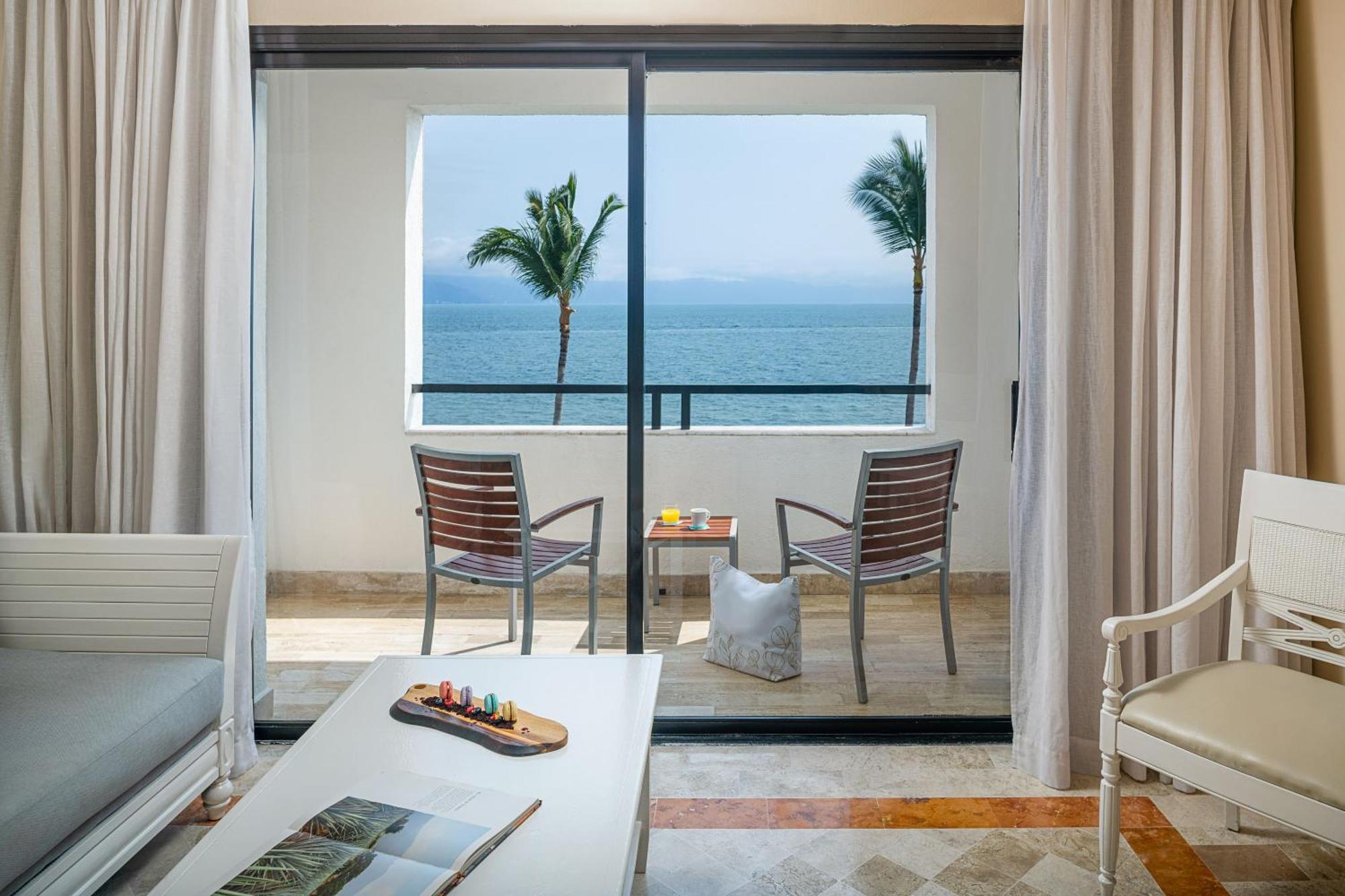 Premium Ocean Front Room