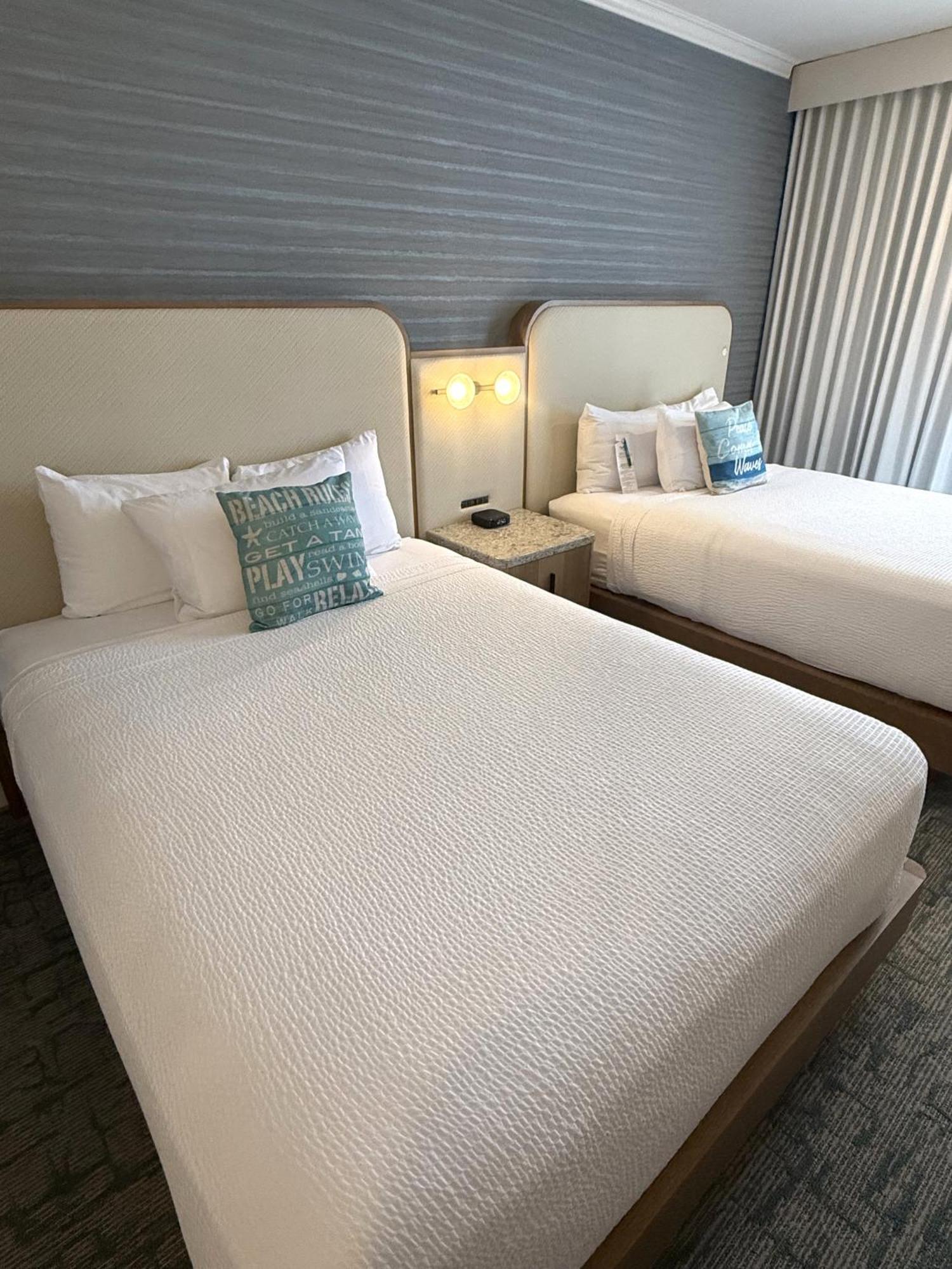 Deluxe Room 2 Queen Beds Balcony Upper Floors