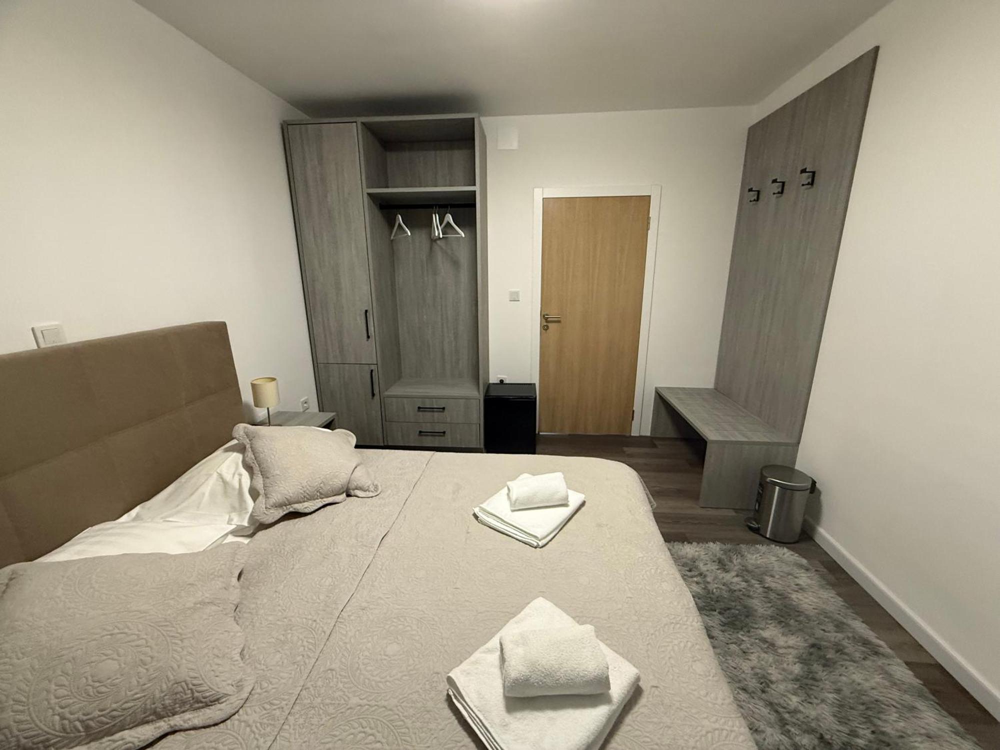 Double or Twin Room Park Side