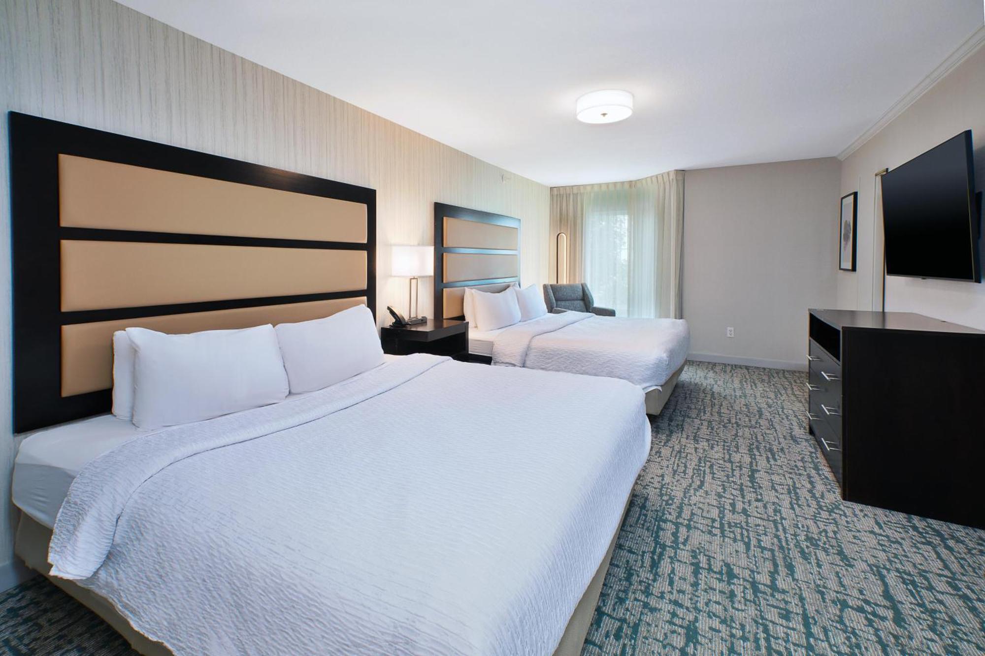 One-Bedroom Suite Two King Beds Non-Smoking