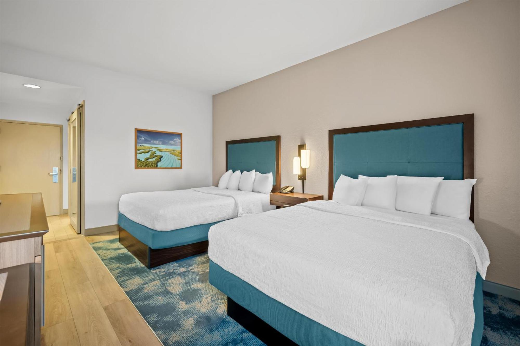 Room Two Queen Beds Non-Smoking