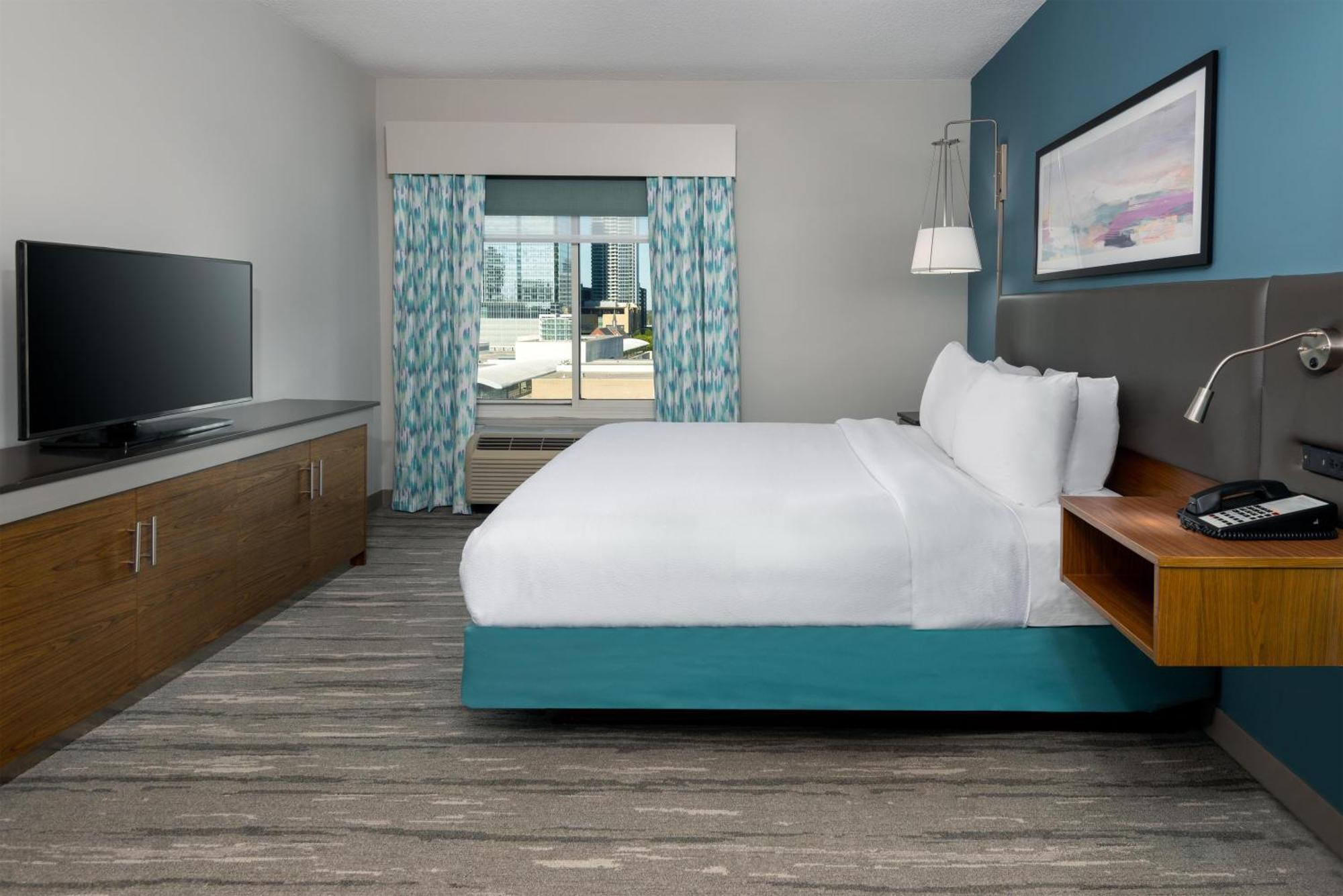 One-Bedroom King Suite