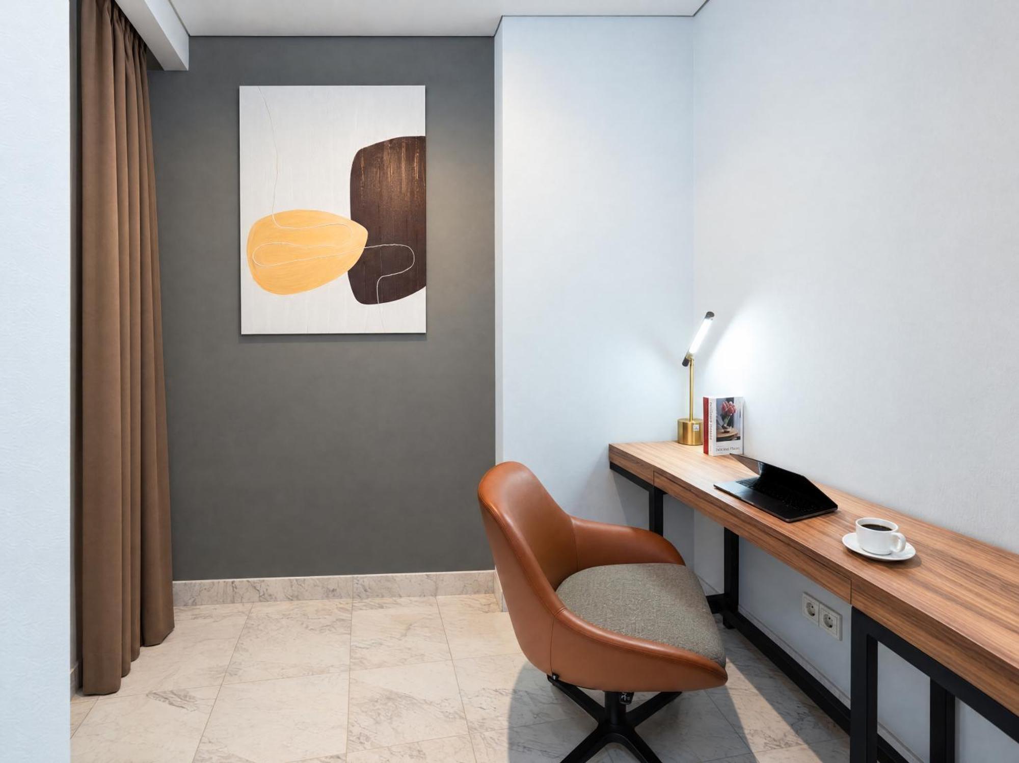 Premier One-Bedroom Apartment