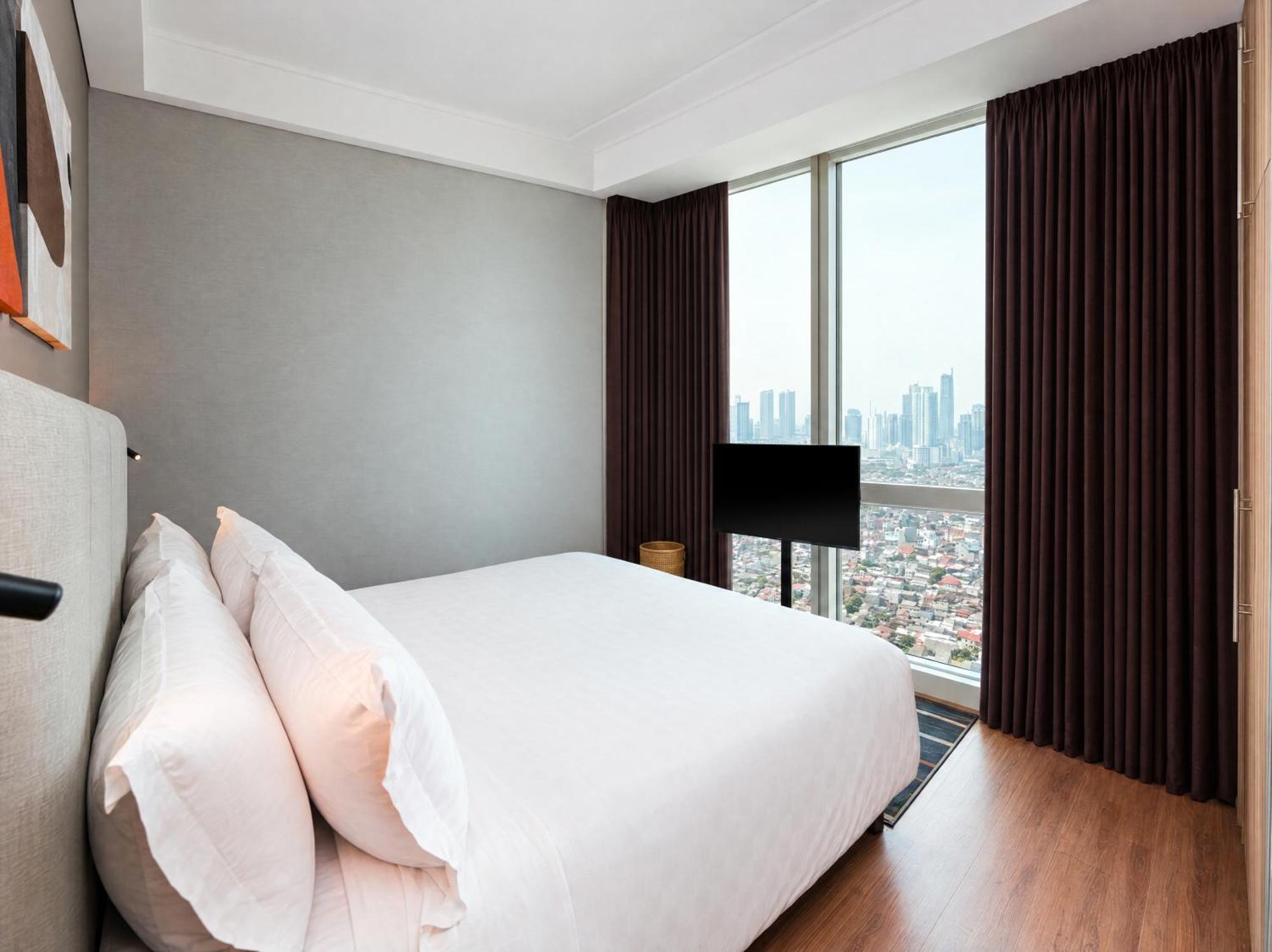 Deluxe Two-Bedroom Apartment