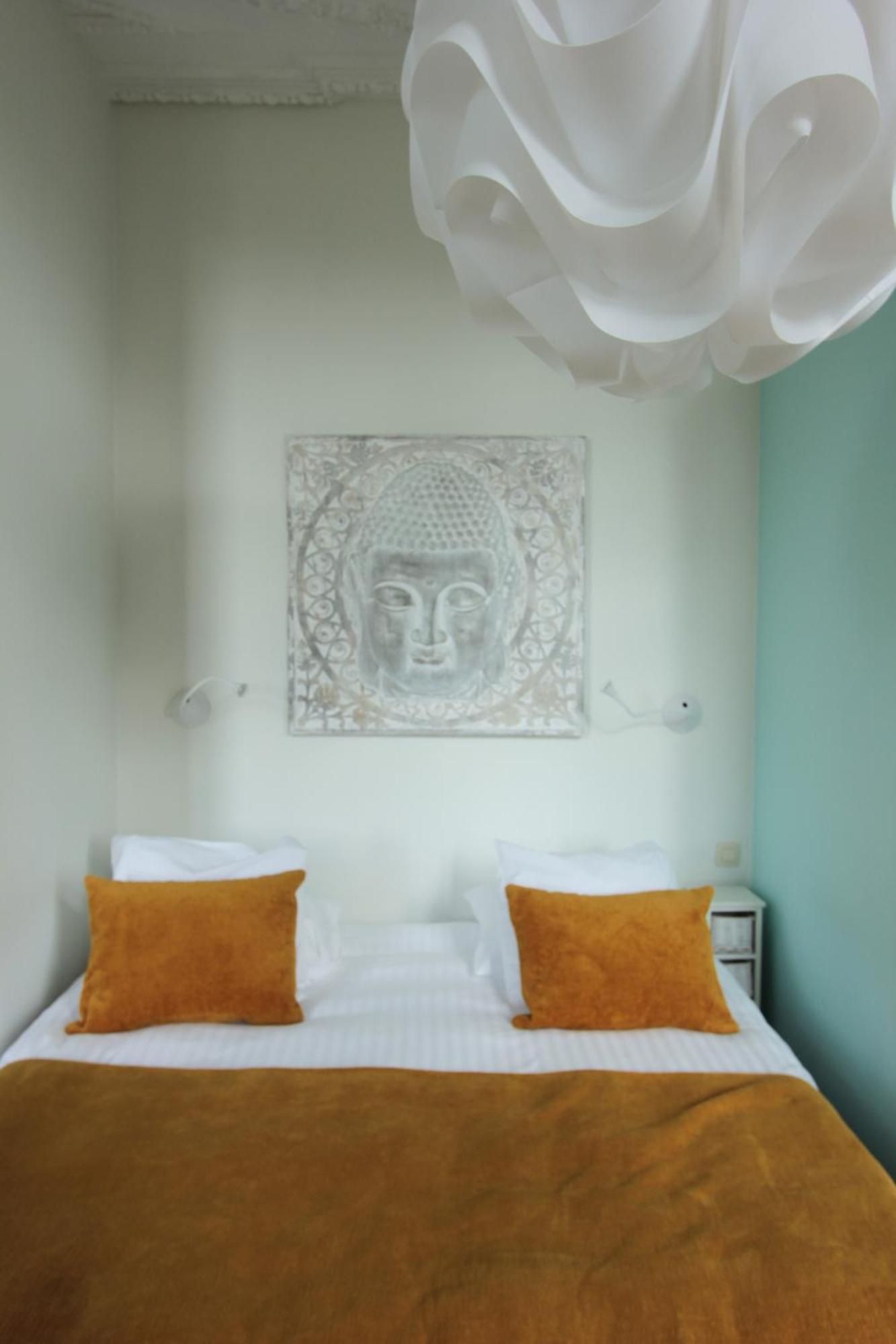 Large Deluxe Double Room