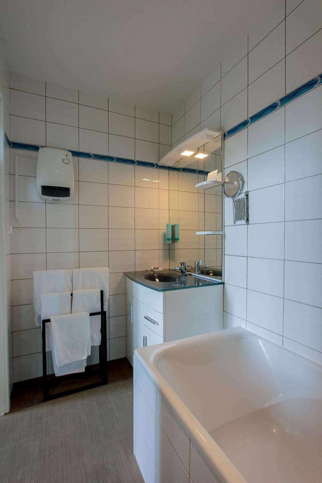 Large Deluxe Double Room