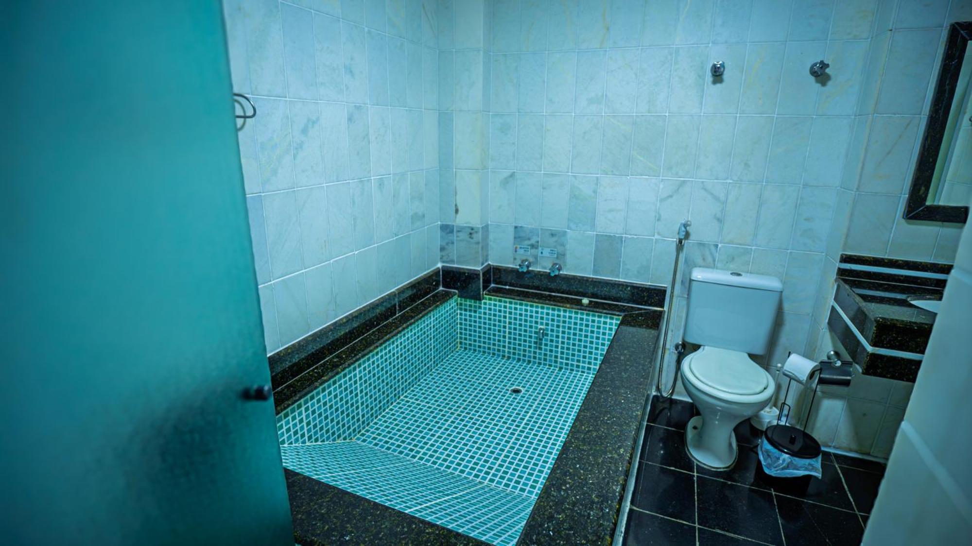 Superior Double Room Bath