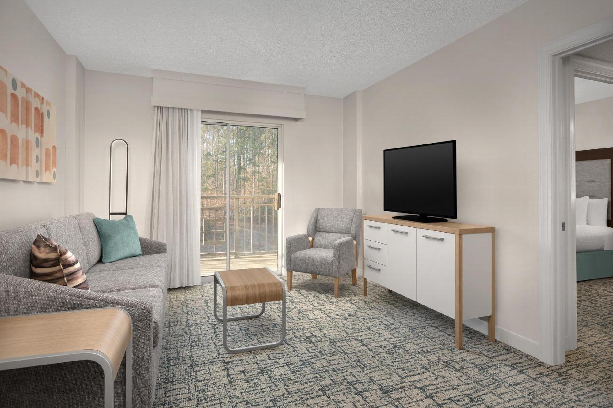 One-Bedroom Queen Suite Non-Smoking
