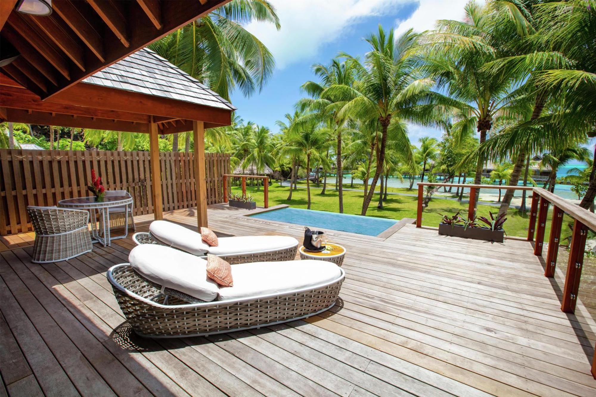 Villa Pool Tropical Beach View