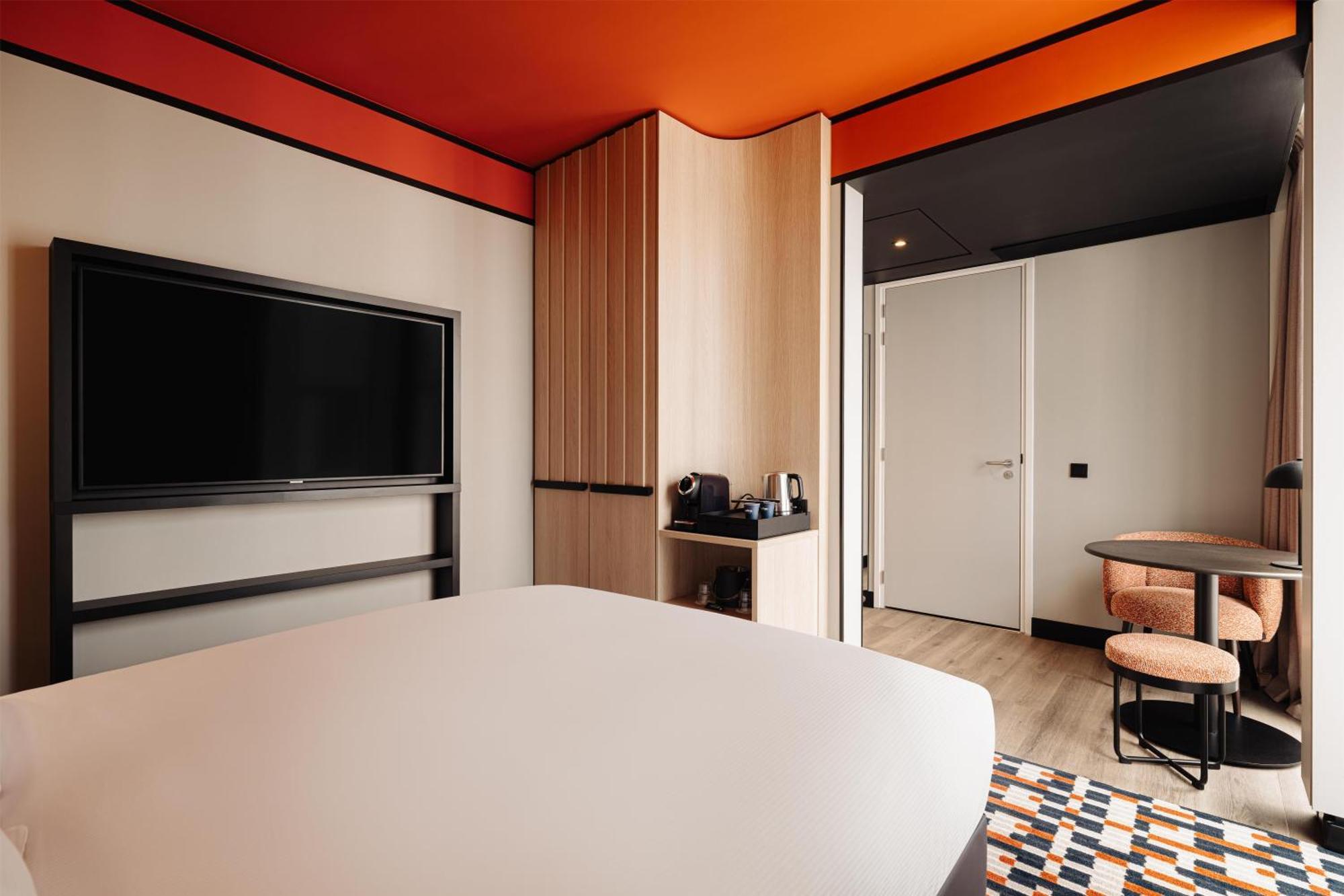 King Room Courtyard View