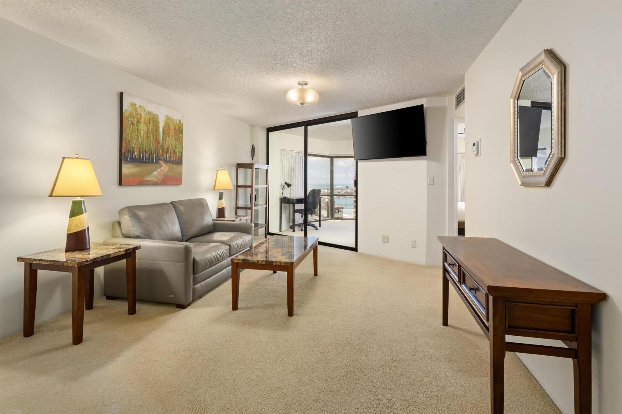 Suite Harbor or Ocean View