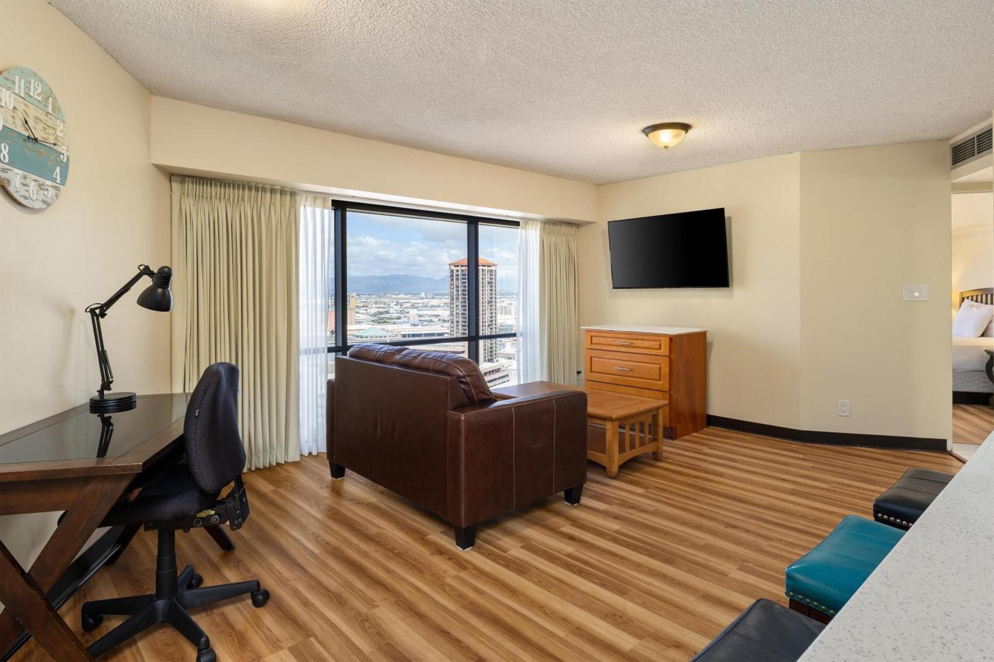 One-Bedroom Suite Harbor or Ocean View