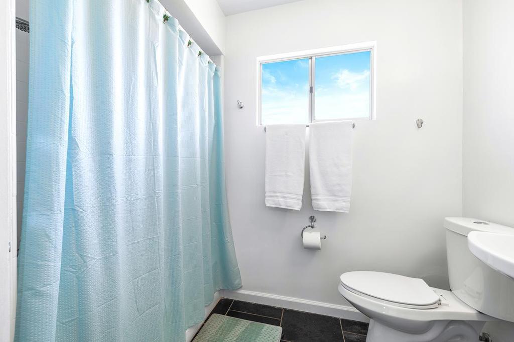 Triple Room Private Bathroom