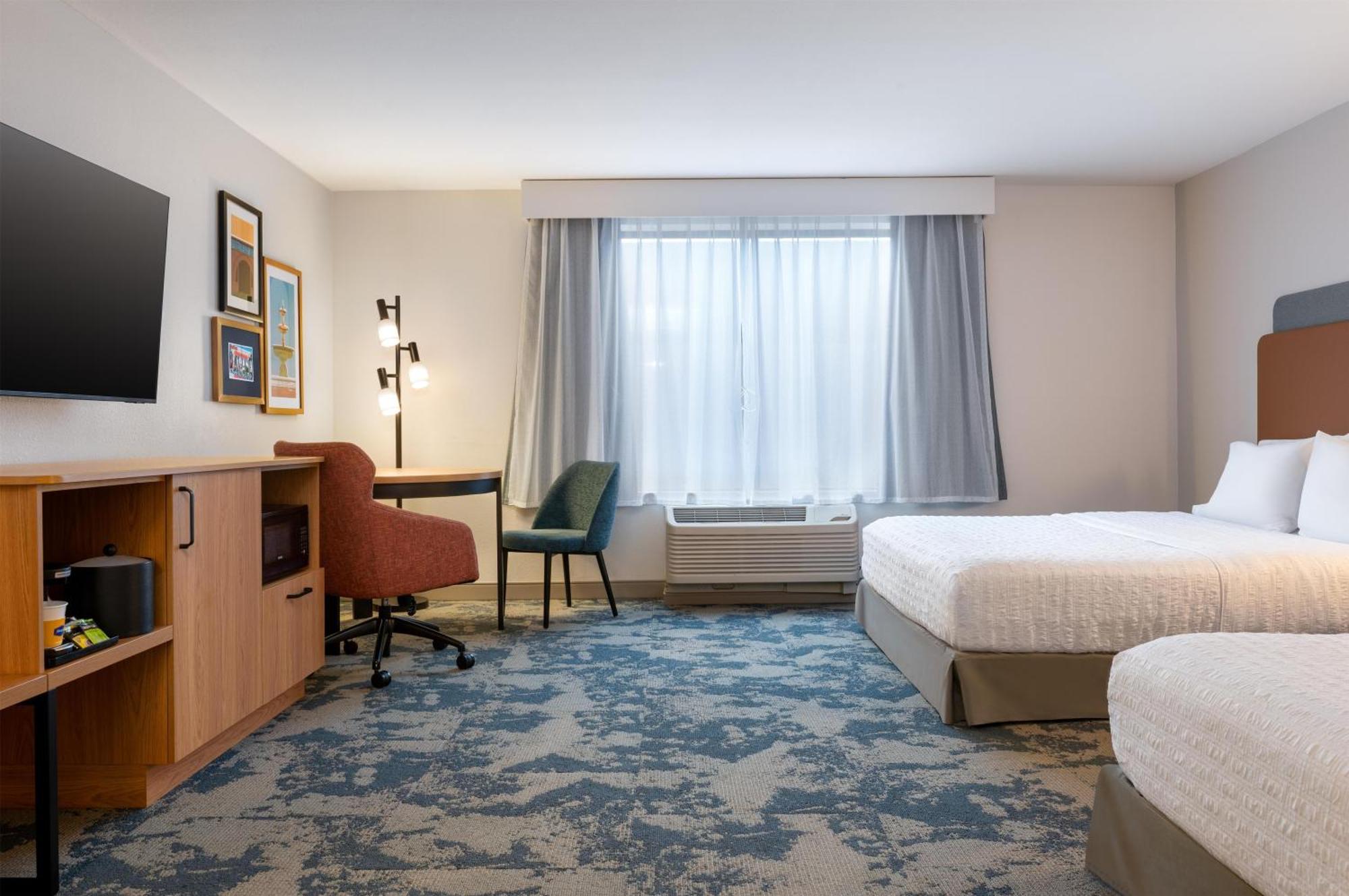 Queen Room Two Queen Beds Mobility Hearing Access or Non-Smoking