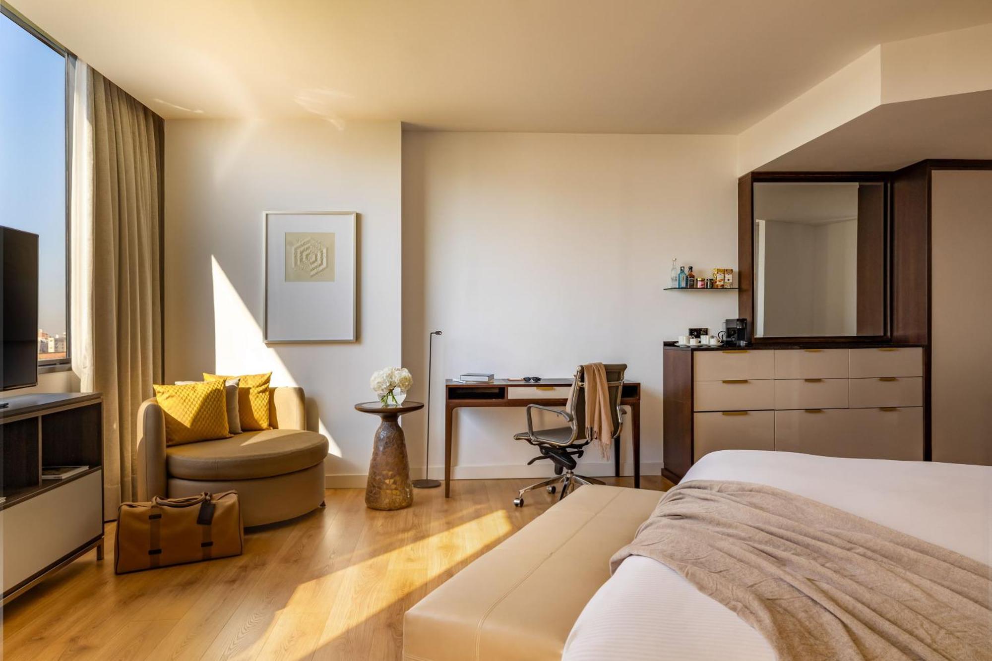 Supreme Room