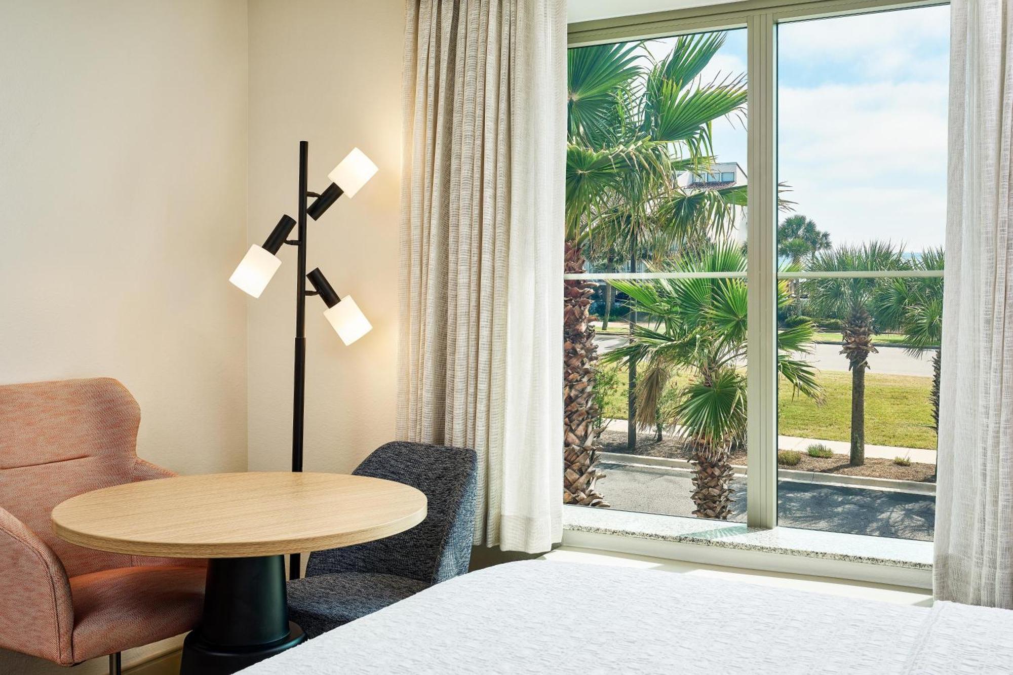 Standard Queen Room Partial Gulf View Non-Smoking