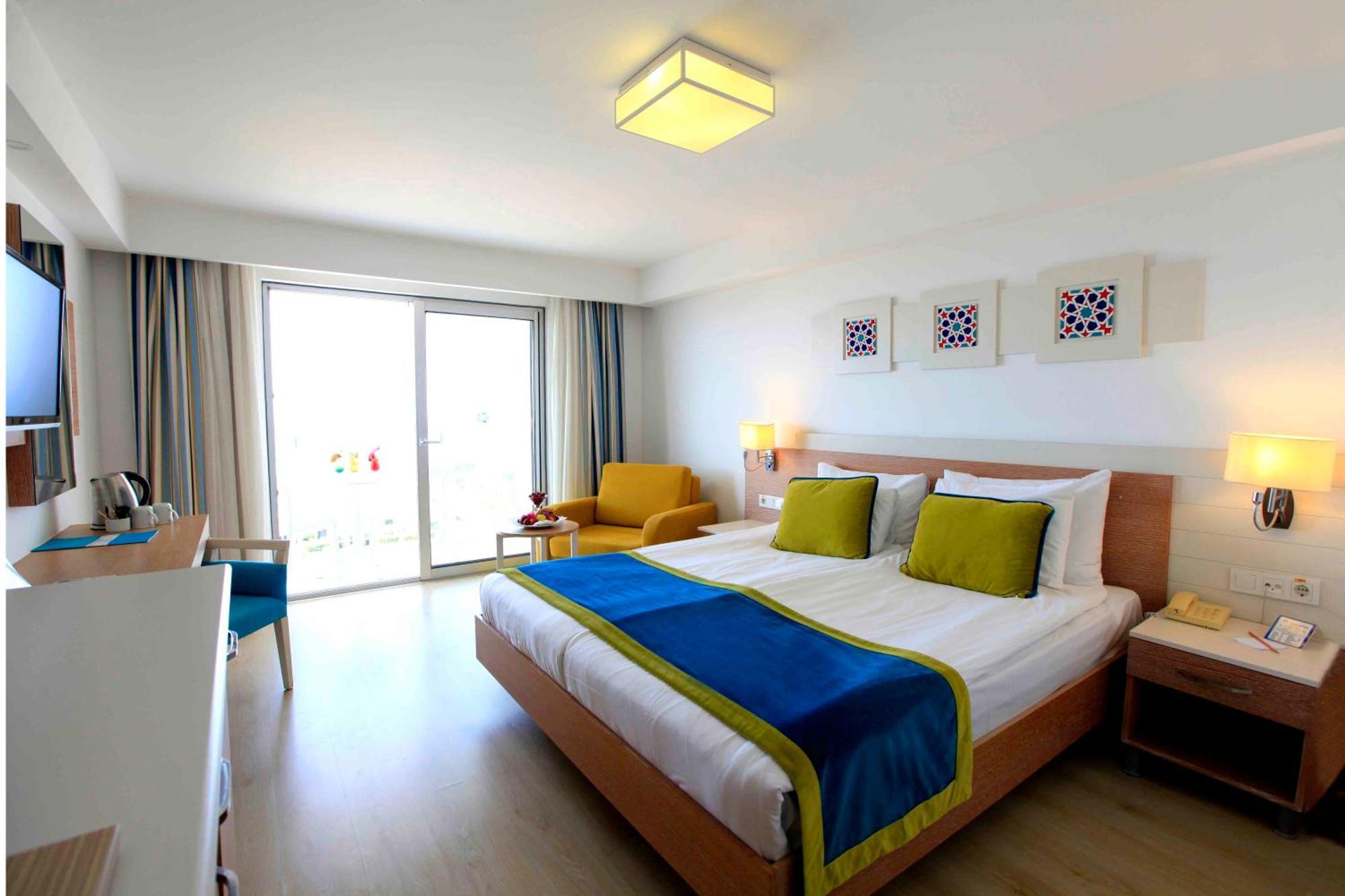 Standard Room Balcony Partial Sea View
