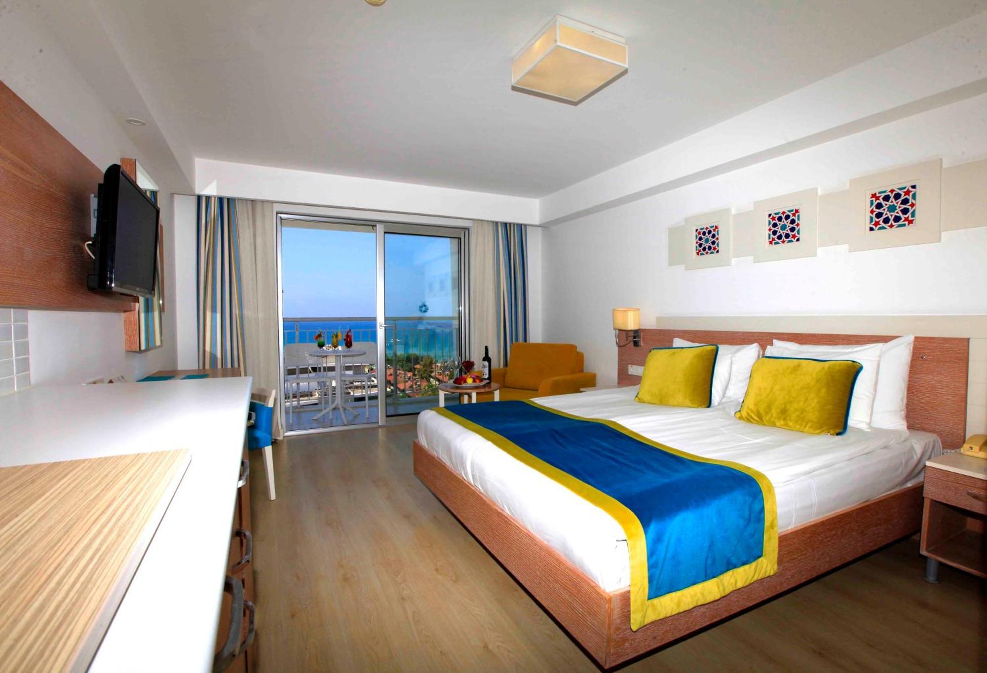 Double Room Balcony Sea View