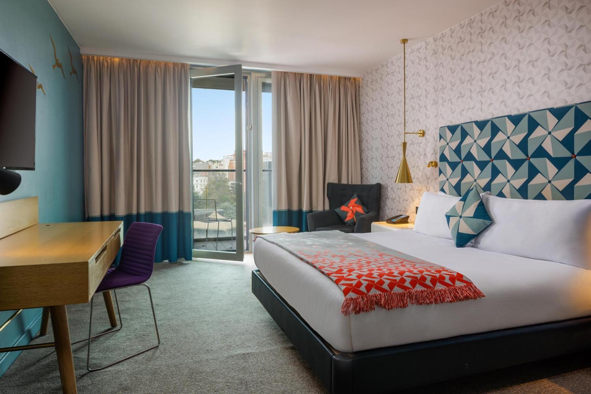 King Guest Room Balcony
