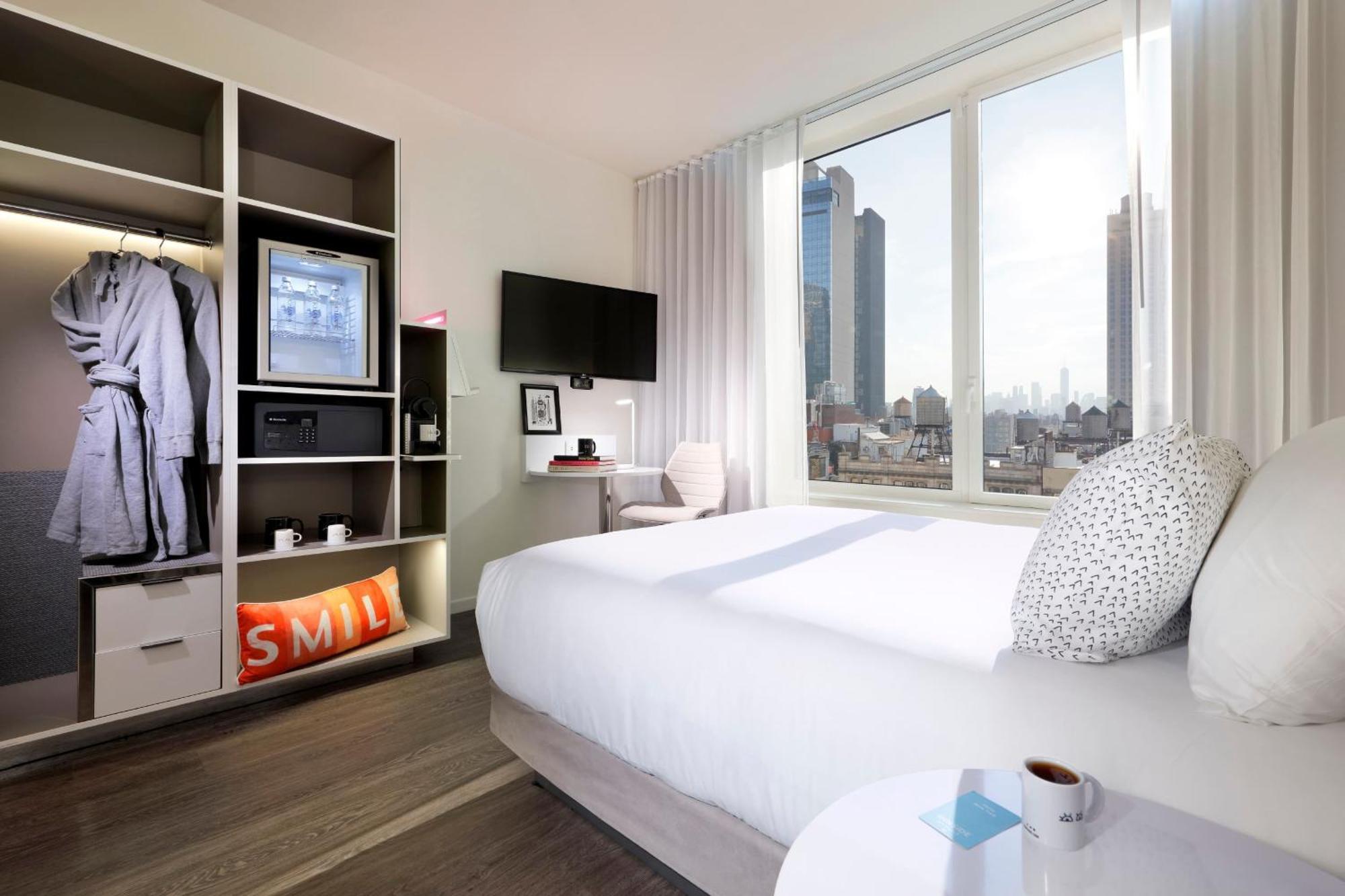 The Innside Room Queen CIty View