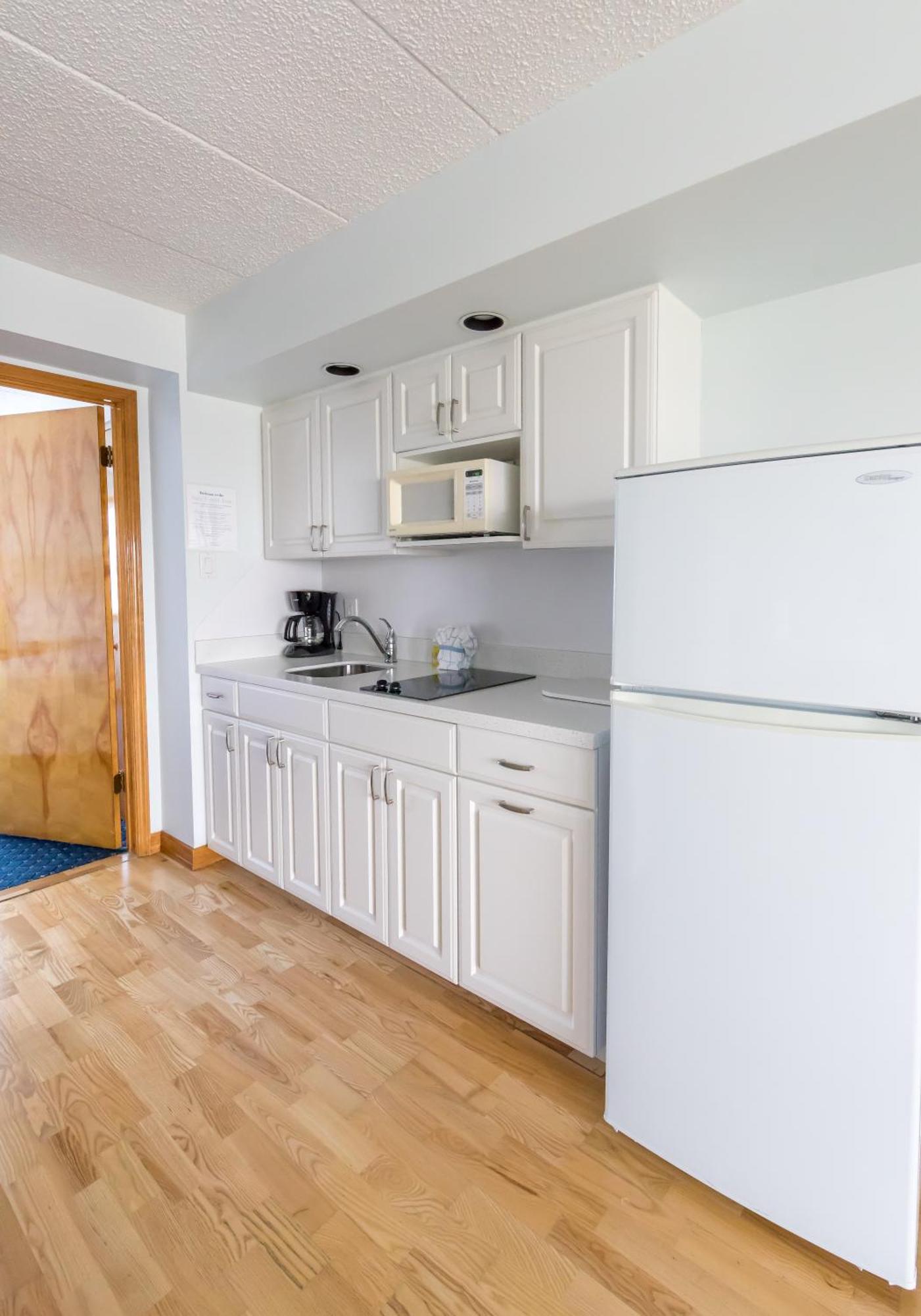Two-Room Poolside Suite