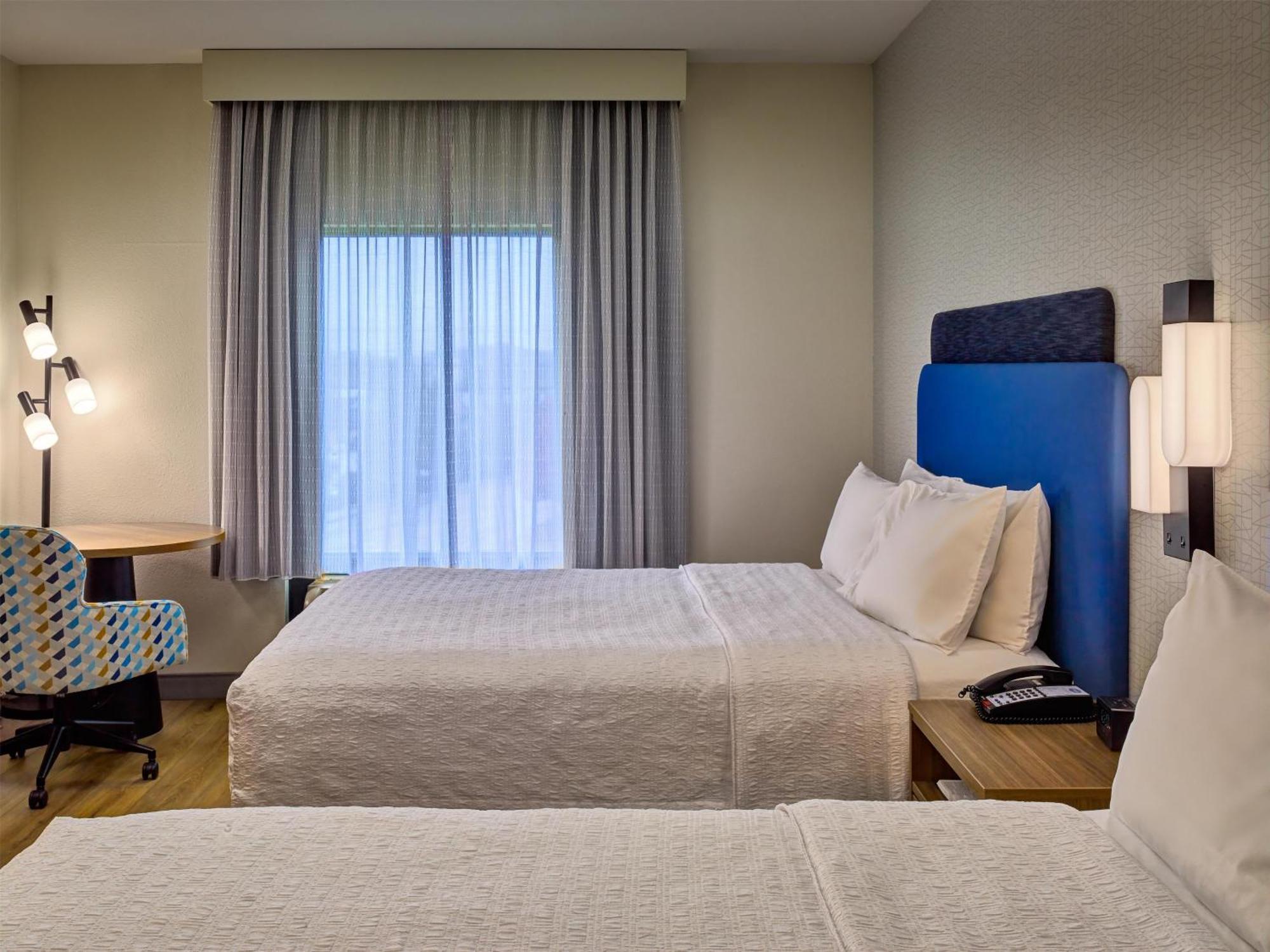 Room Two Queen Beds Non-Smoking