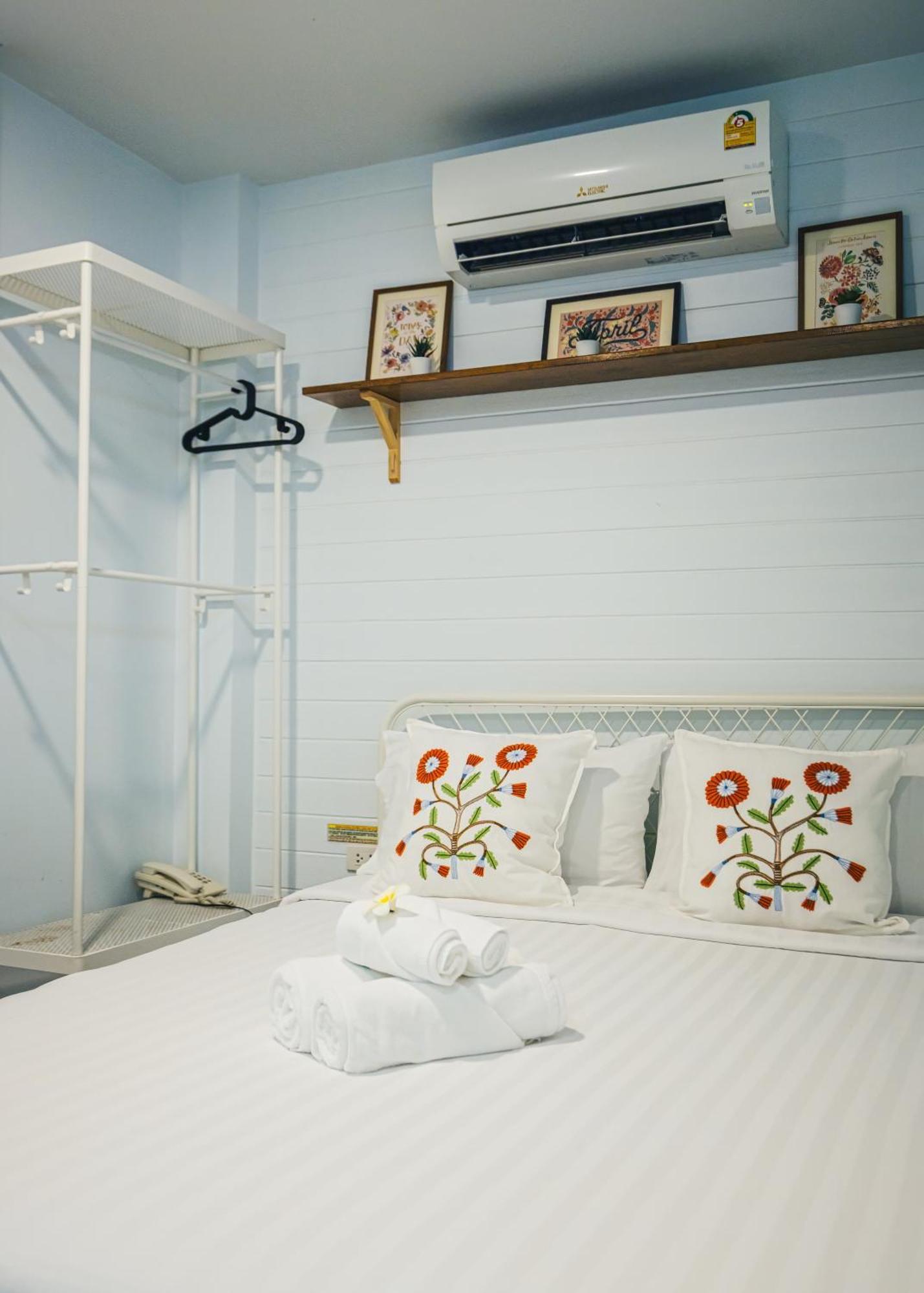 Double Room Private Bathroom