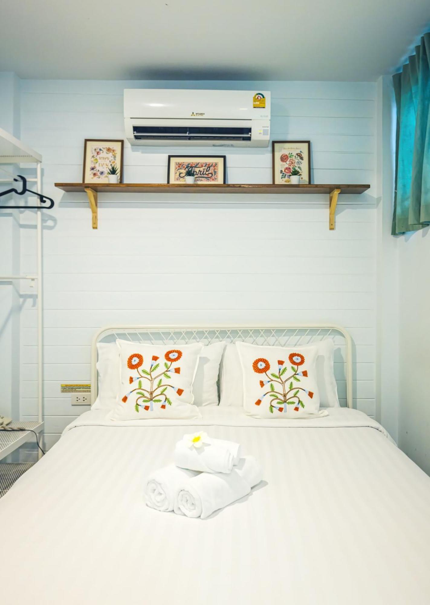 Double Room Private Bathroom