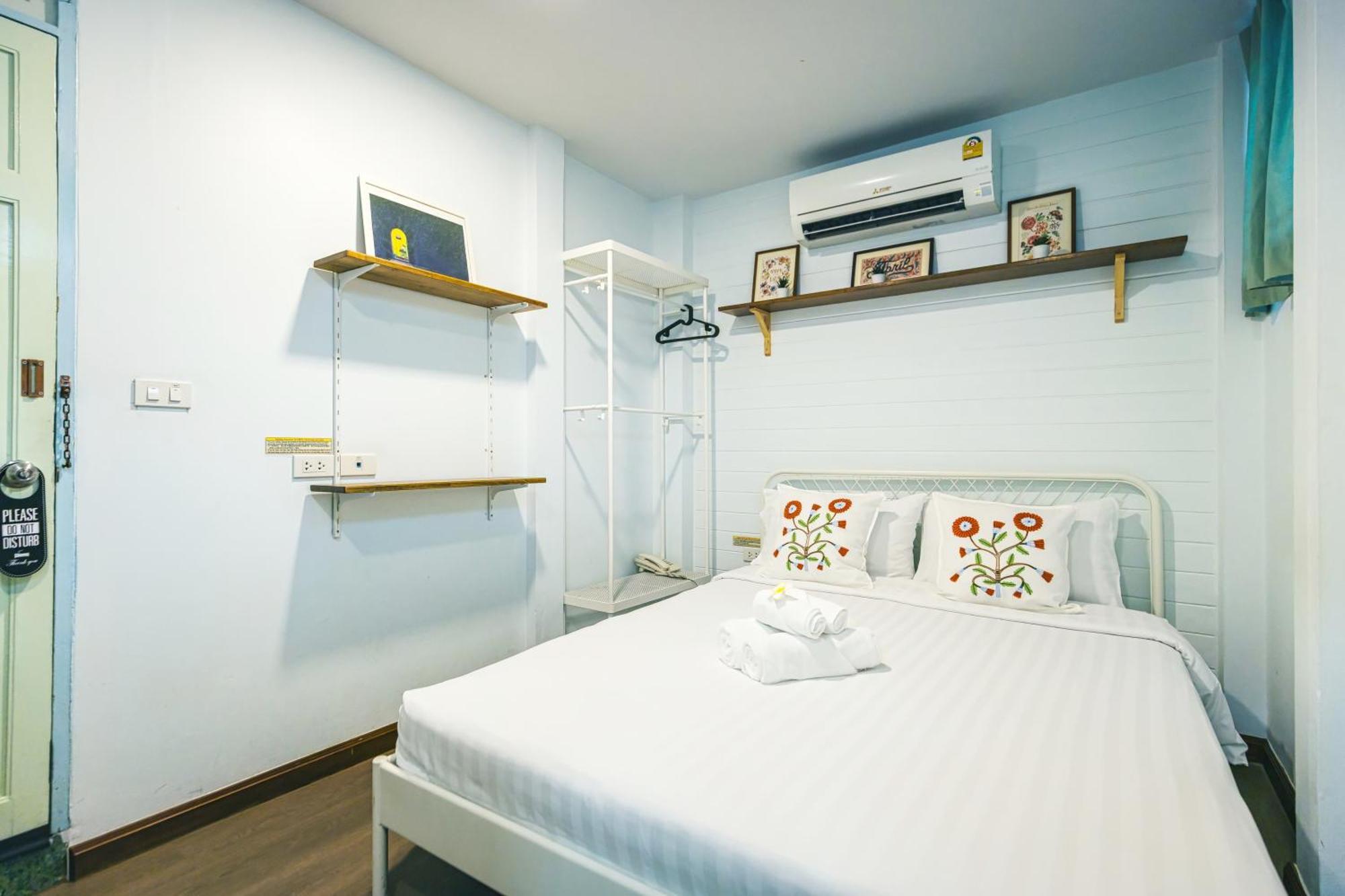 Double Room Private Bathroom